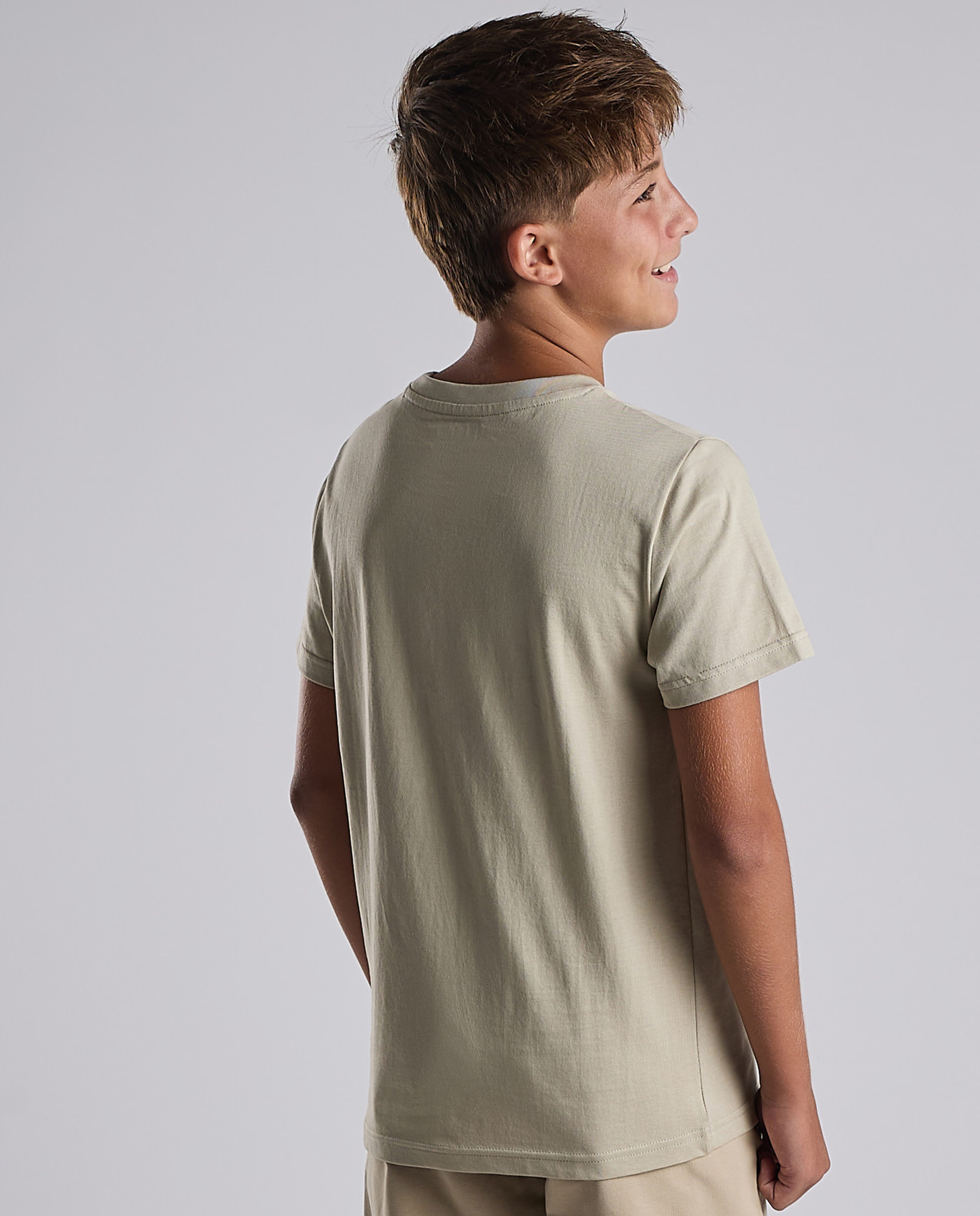 Graphic Print T-Shirt with Crew Neck and Short Sleeves