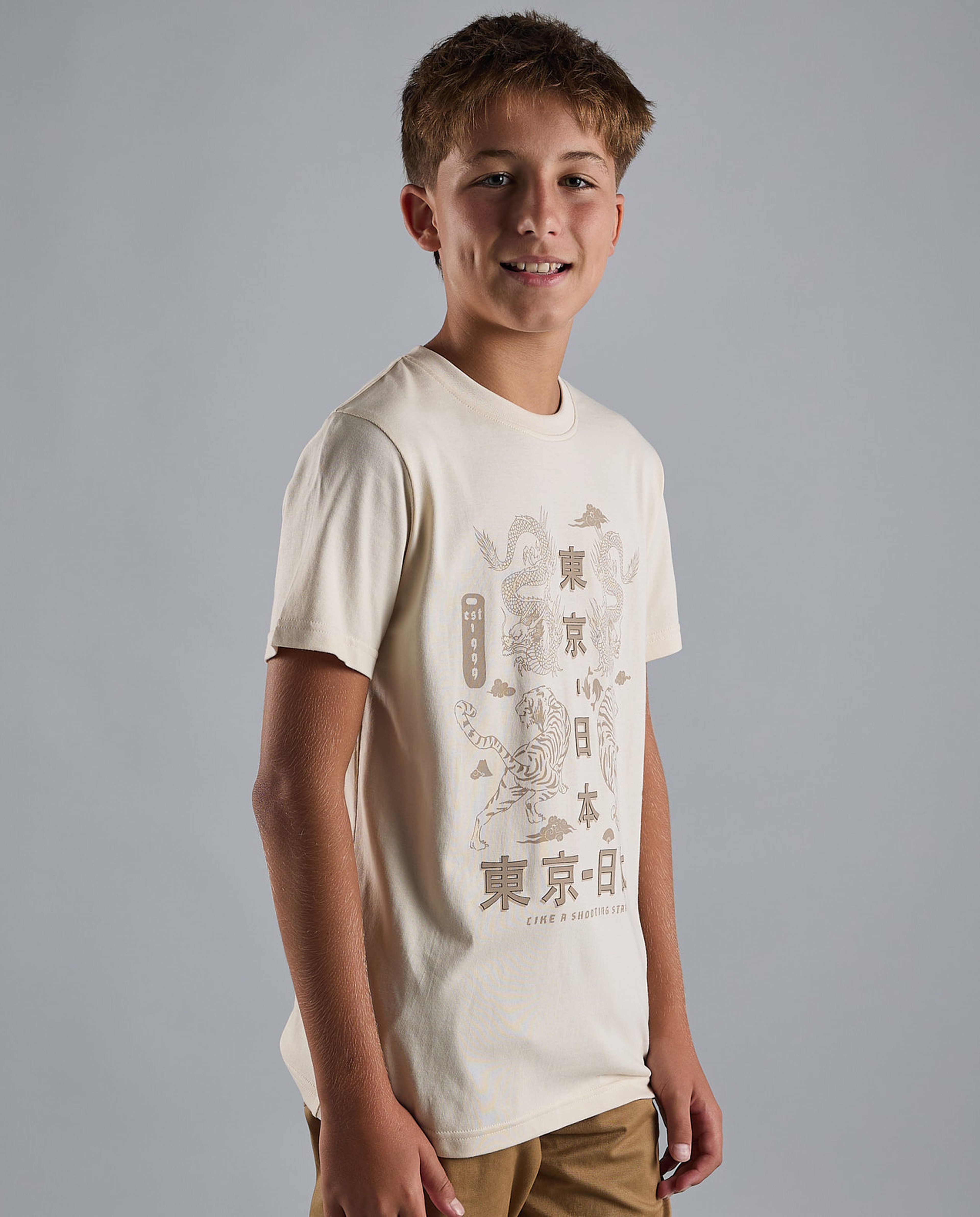 Graphic Print T-Shirt with Crew Neck and Short Sleeves