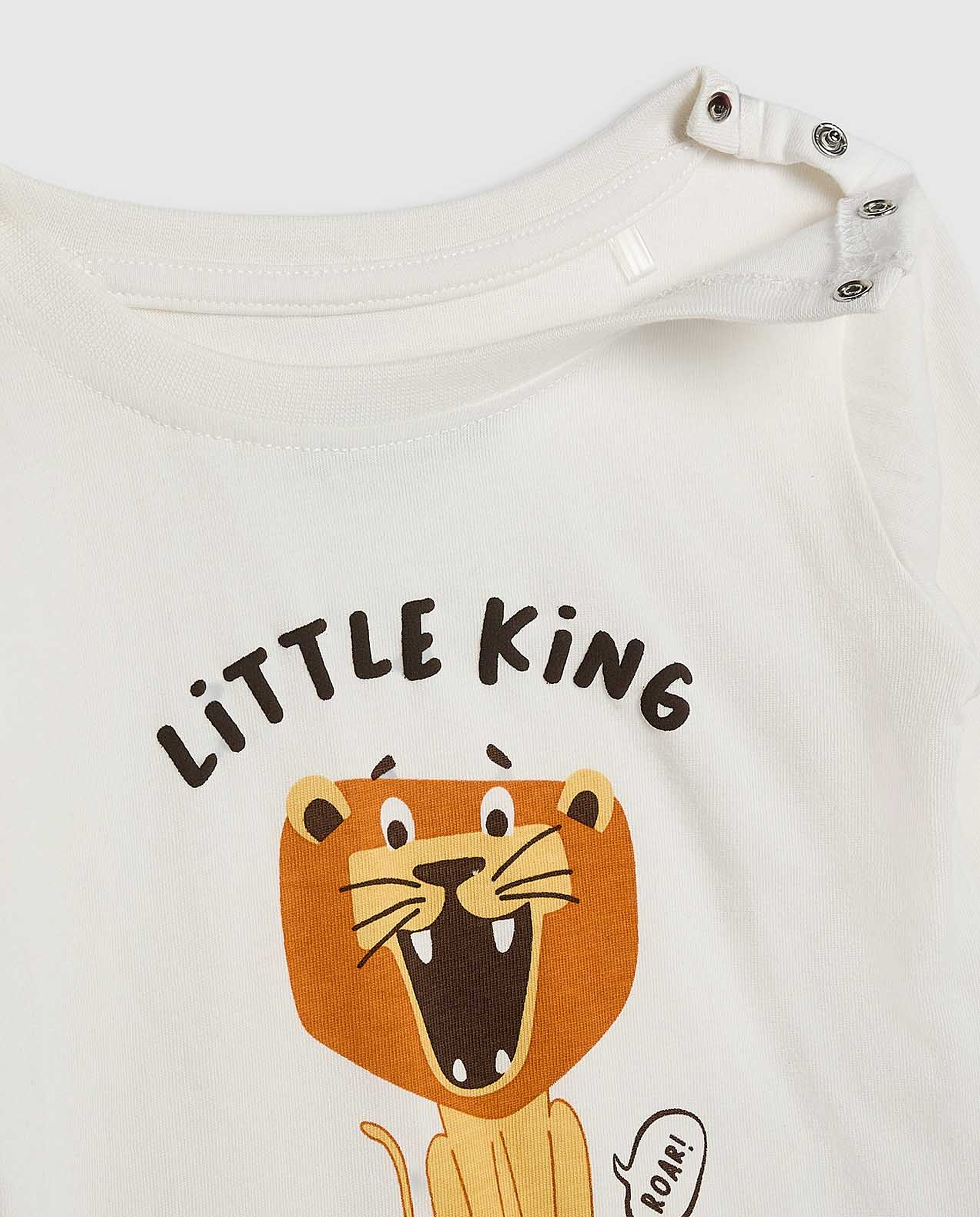 Graphic Print T-Shirt with Crew Neck and Long Sleeves