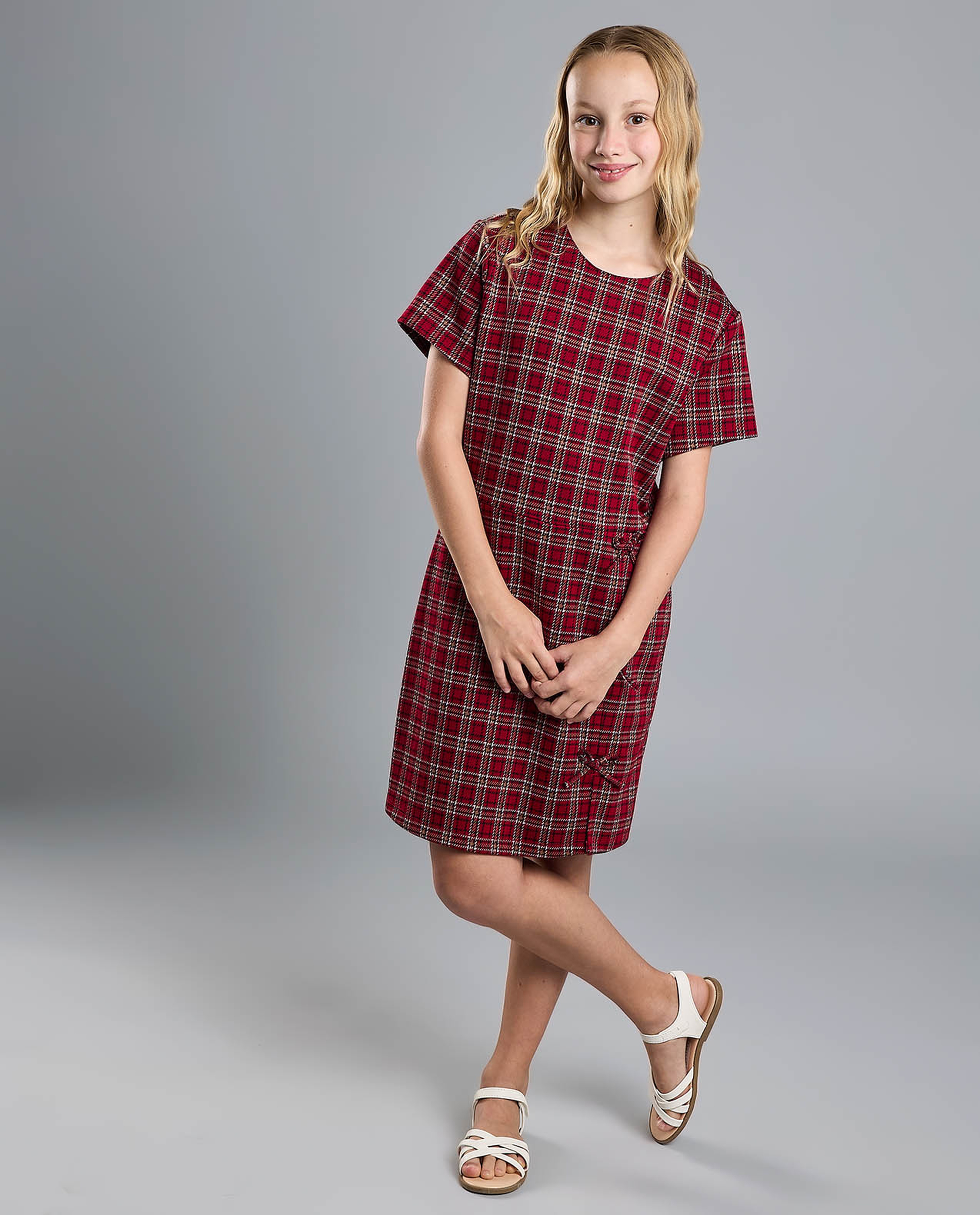 Plaid Shift Dress with Round Neck and Short Sleeves