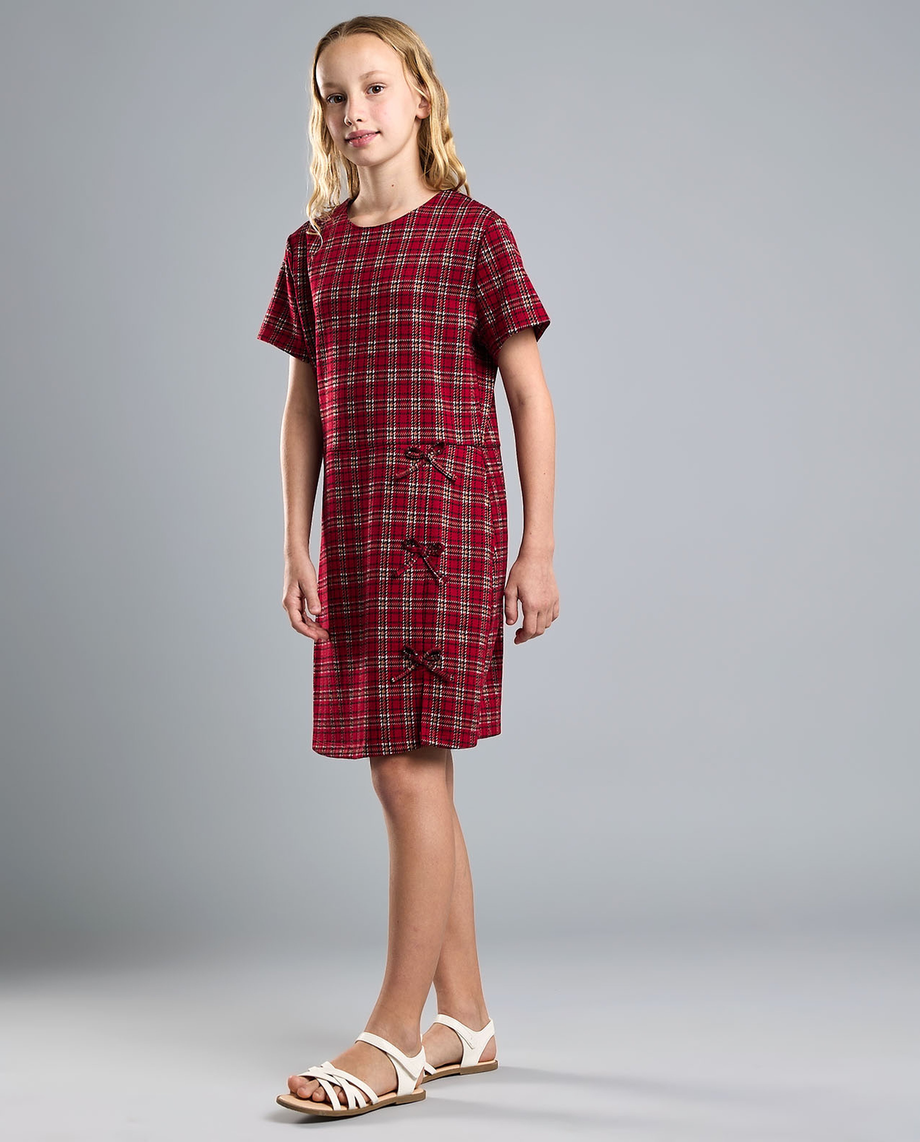 Plaid Shift Dress with Round Neck and Short Sleeves