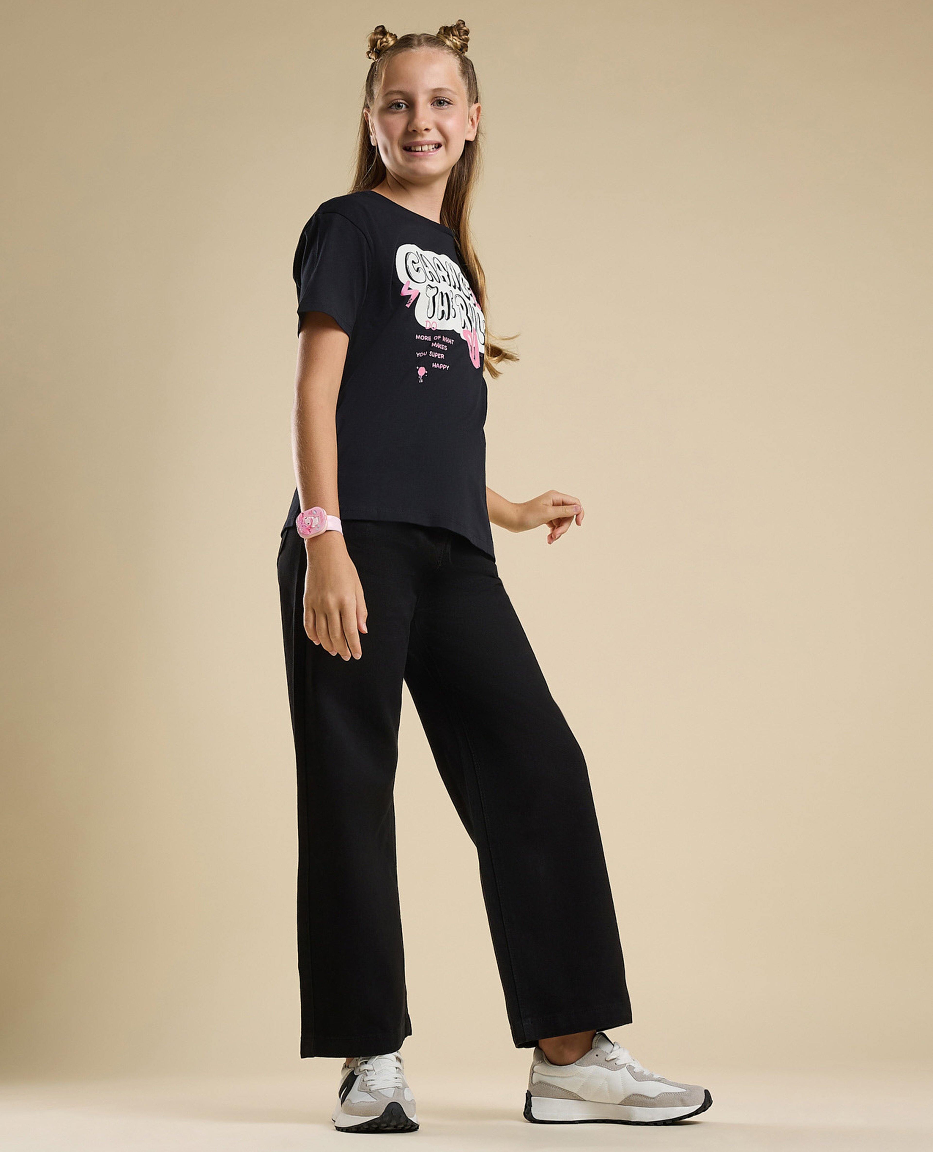 Solid Wide Leg Jeans with Button Closure