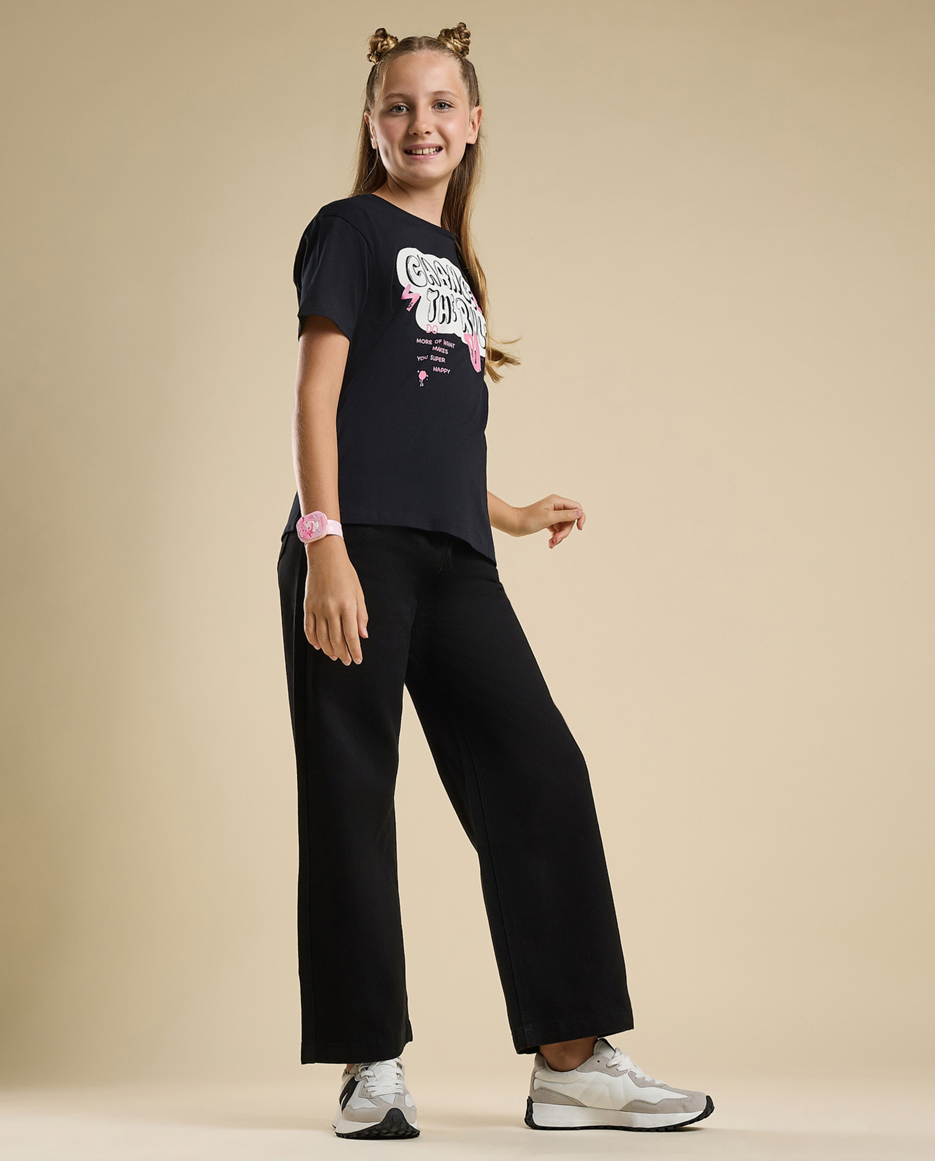 Solid Wide Leg Jeans with Button Closure