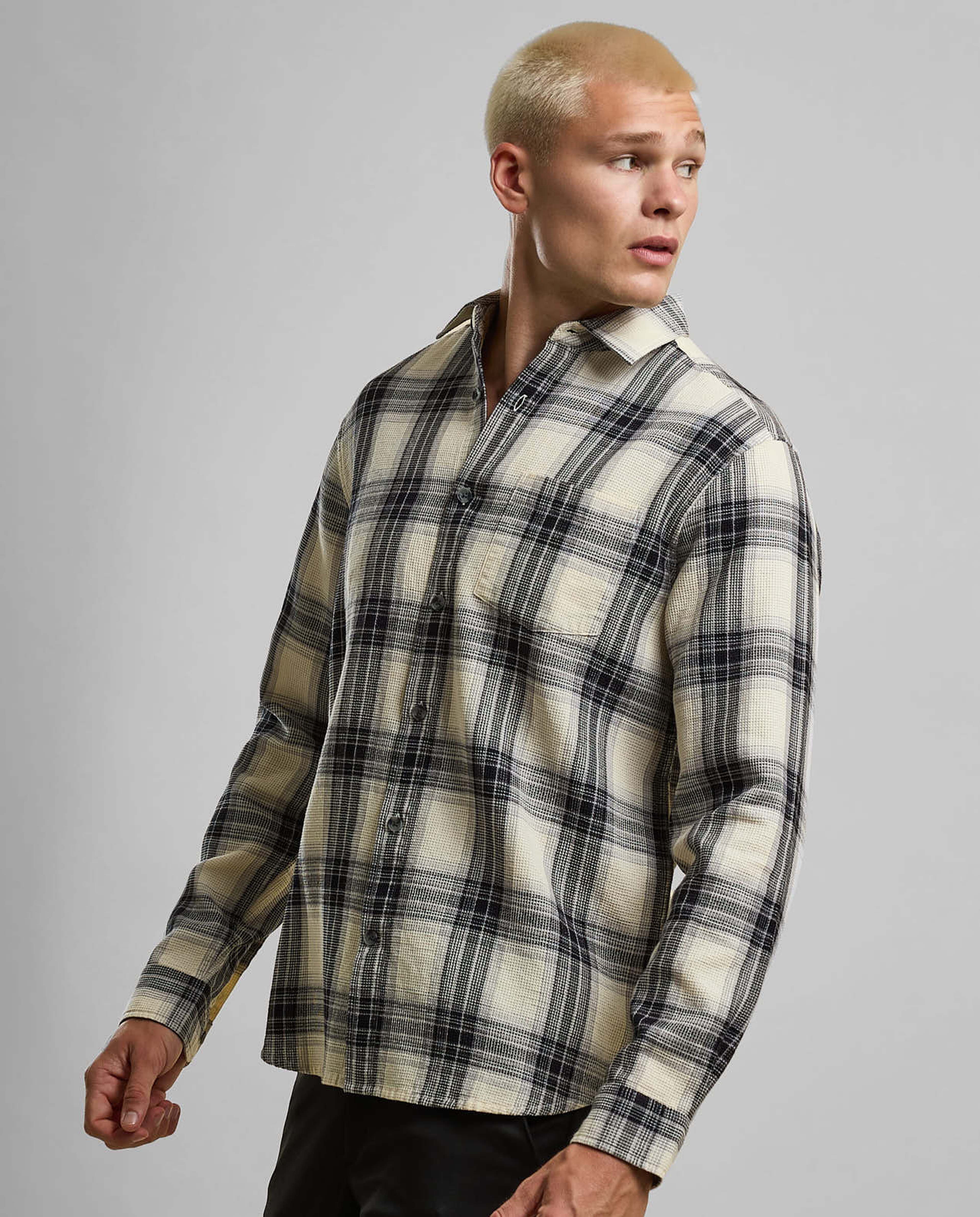 Plaid Shirt with Classic Collar and Long Sleeves