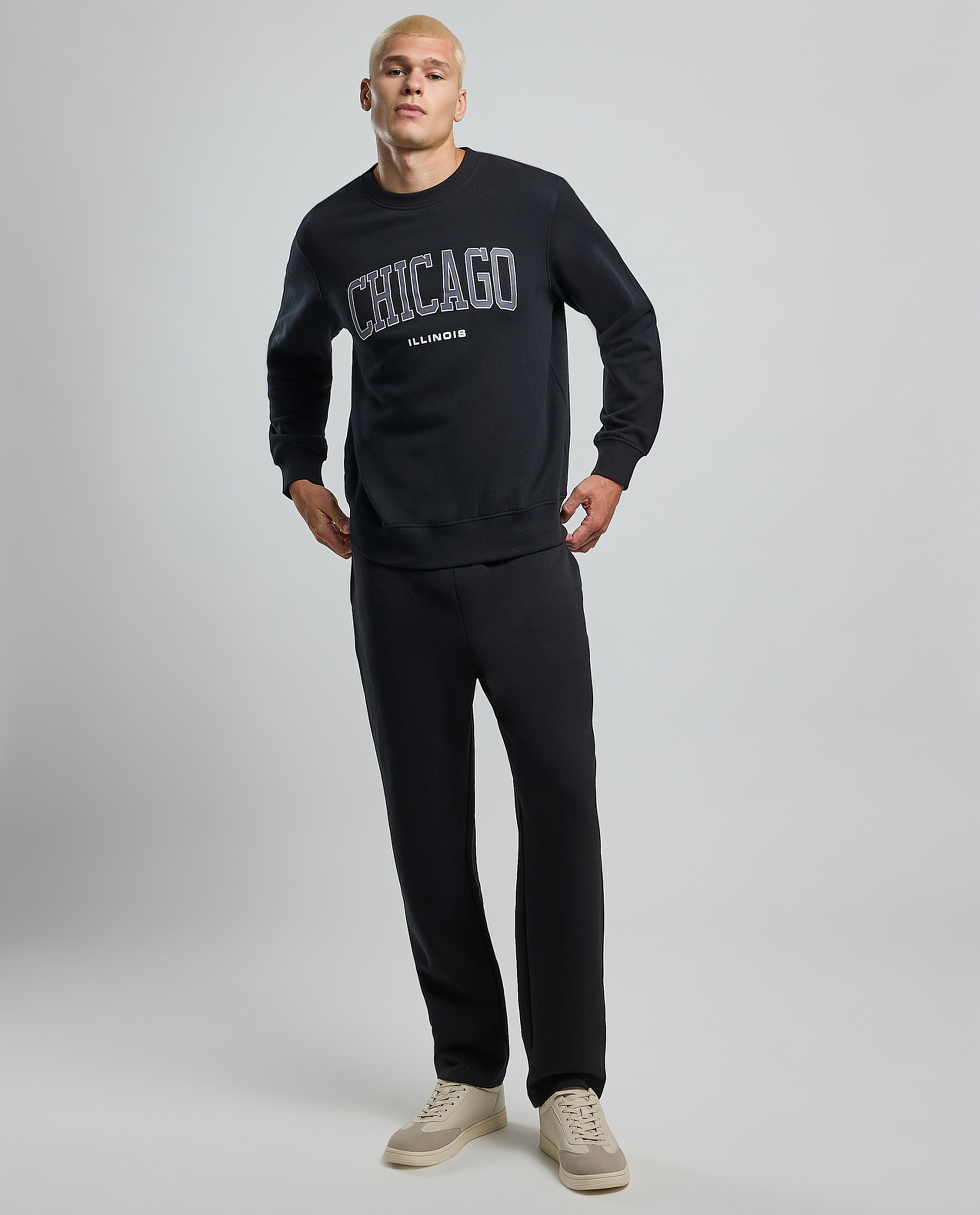 Typography Print Sweatshirt with Crew Neck and Long Sleeves