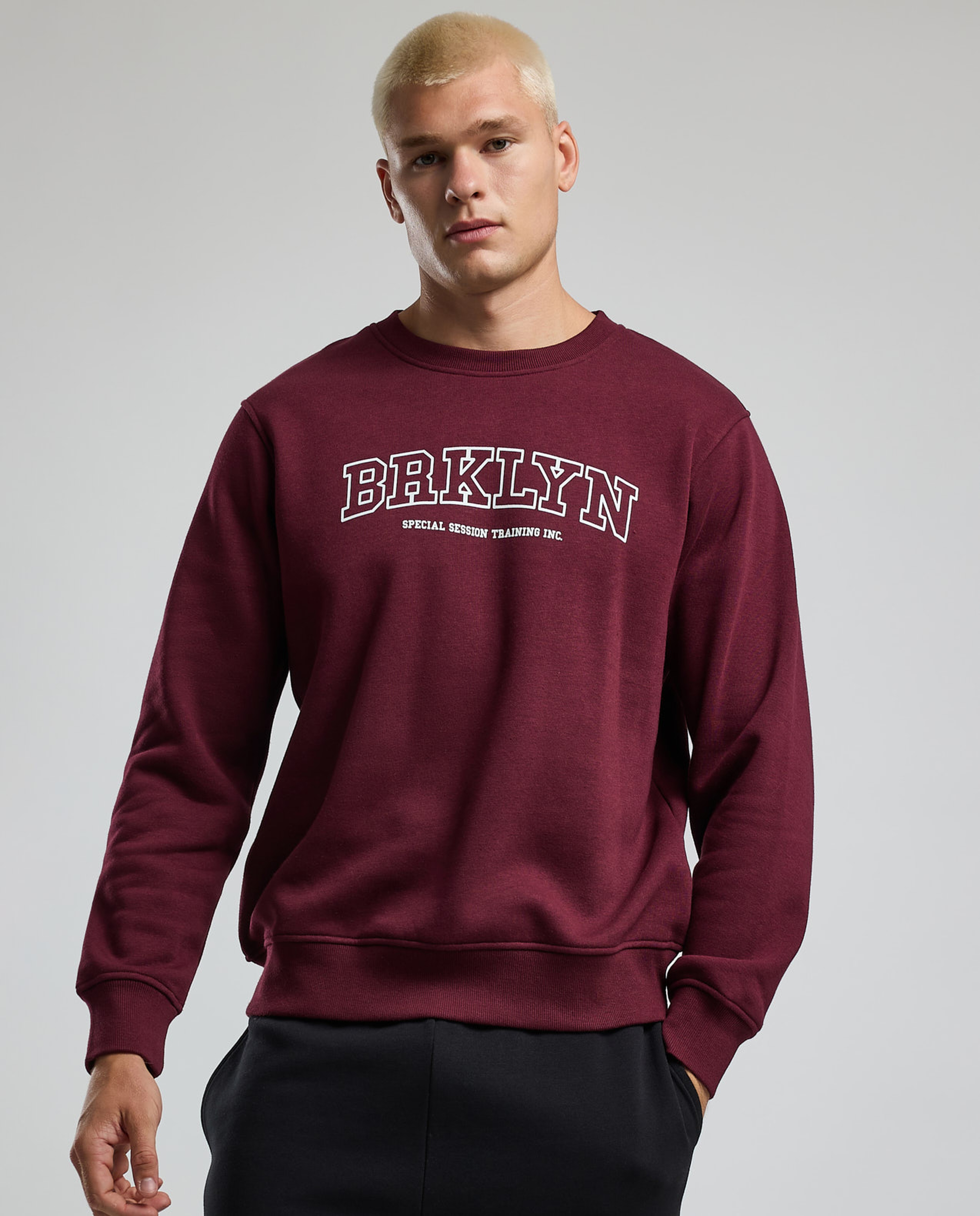 Typography Print Sweatshirt with Crew Neck and Long Sleeves