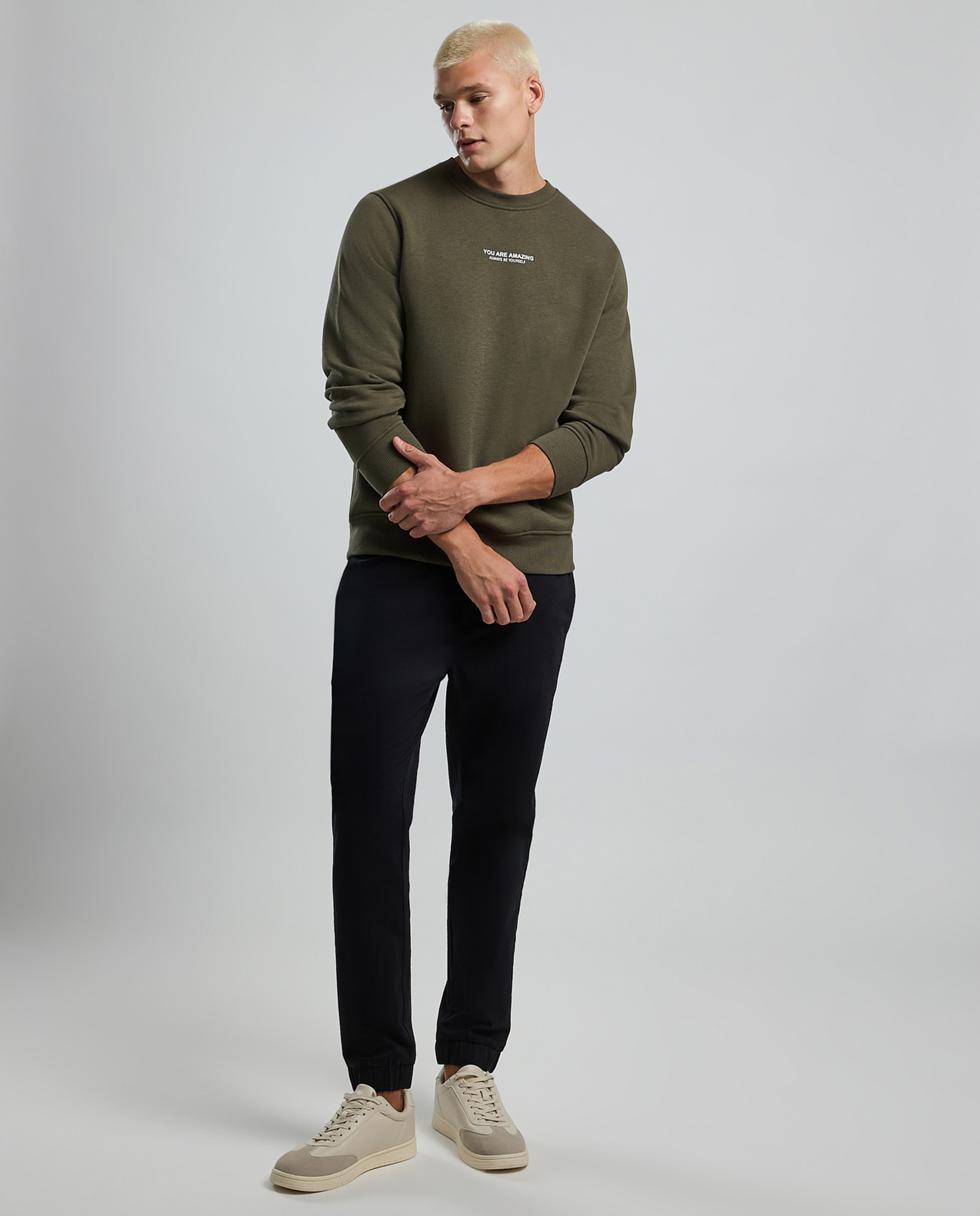 Typography Print Sweatshirt with Crew Neck and Long Sleeves
