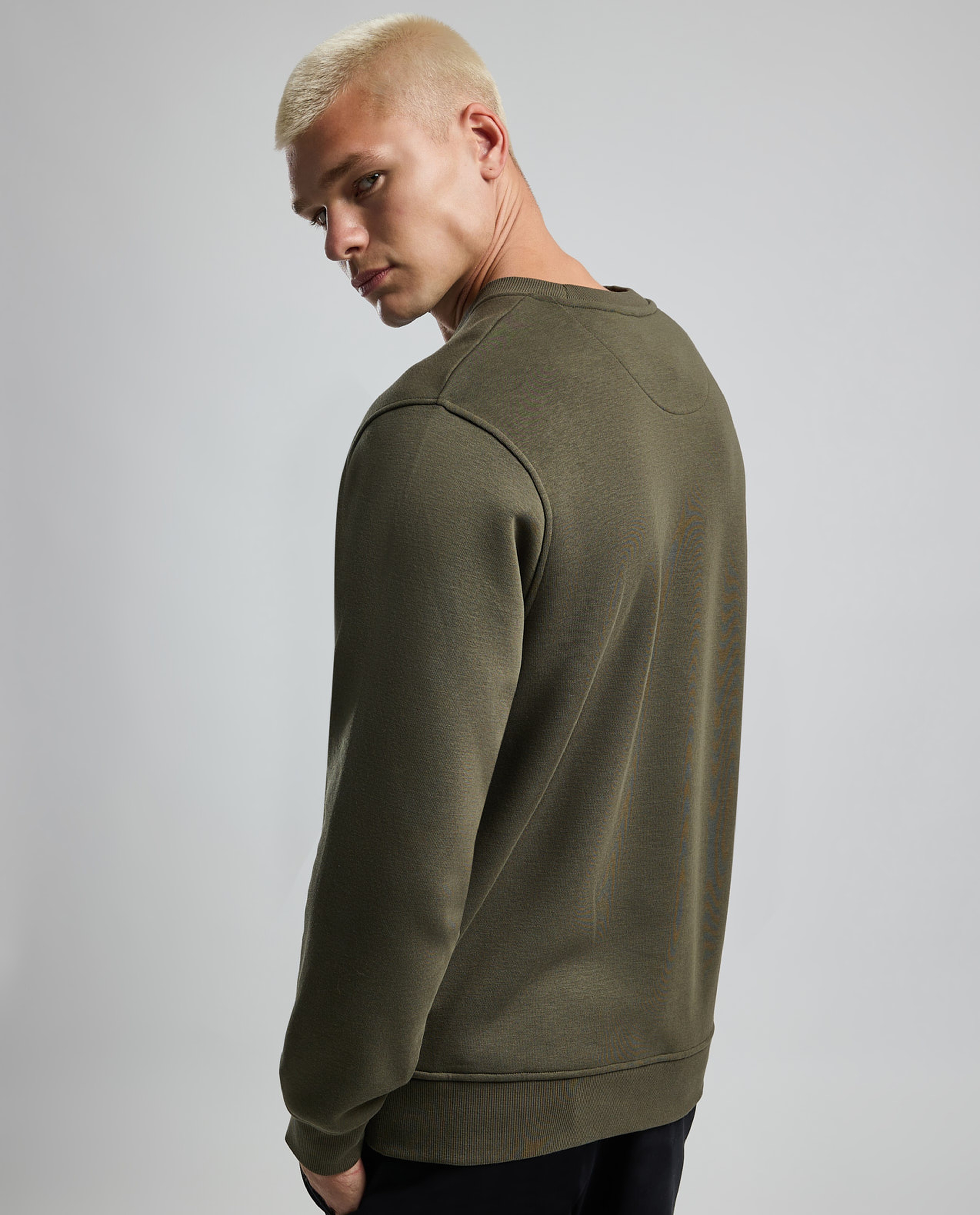 Typography Print Sweatshirt with Crew Neck and Long Sleeves