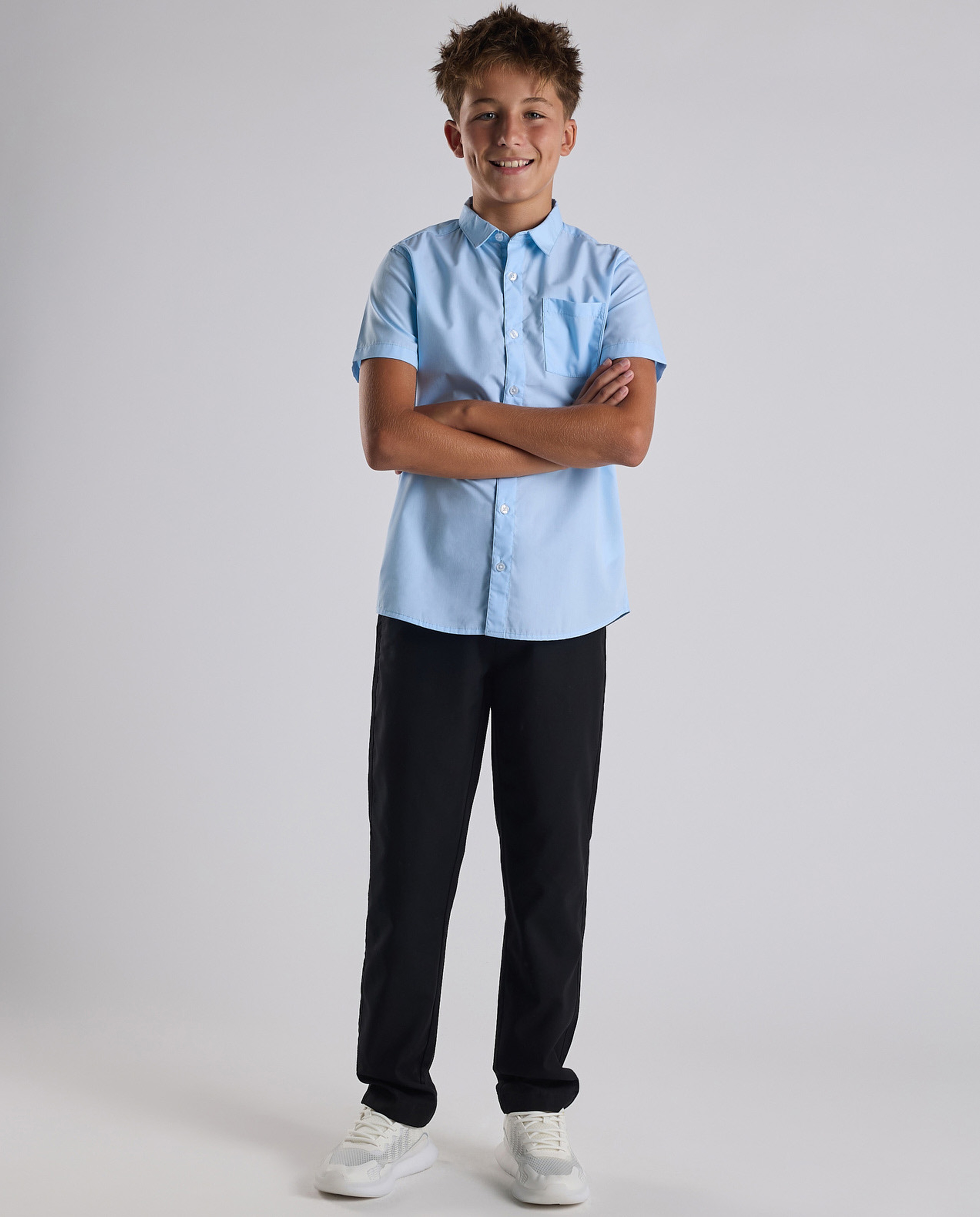 Solid Shirt with Classic Collar and Short Sleeves