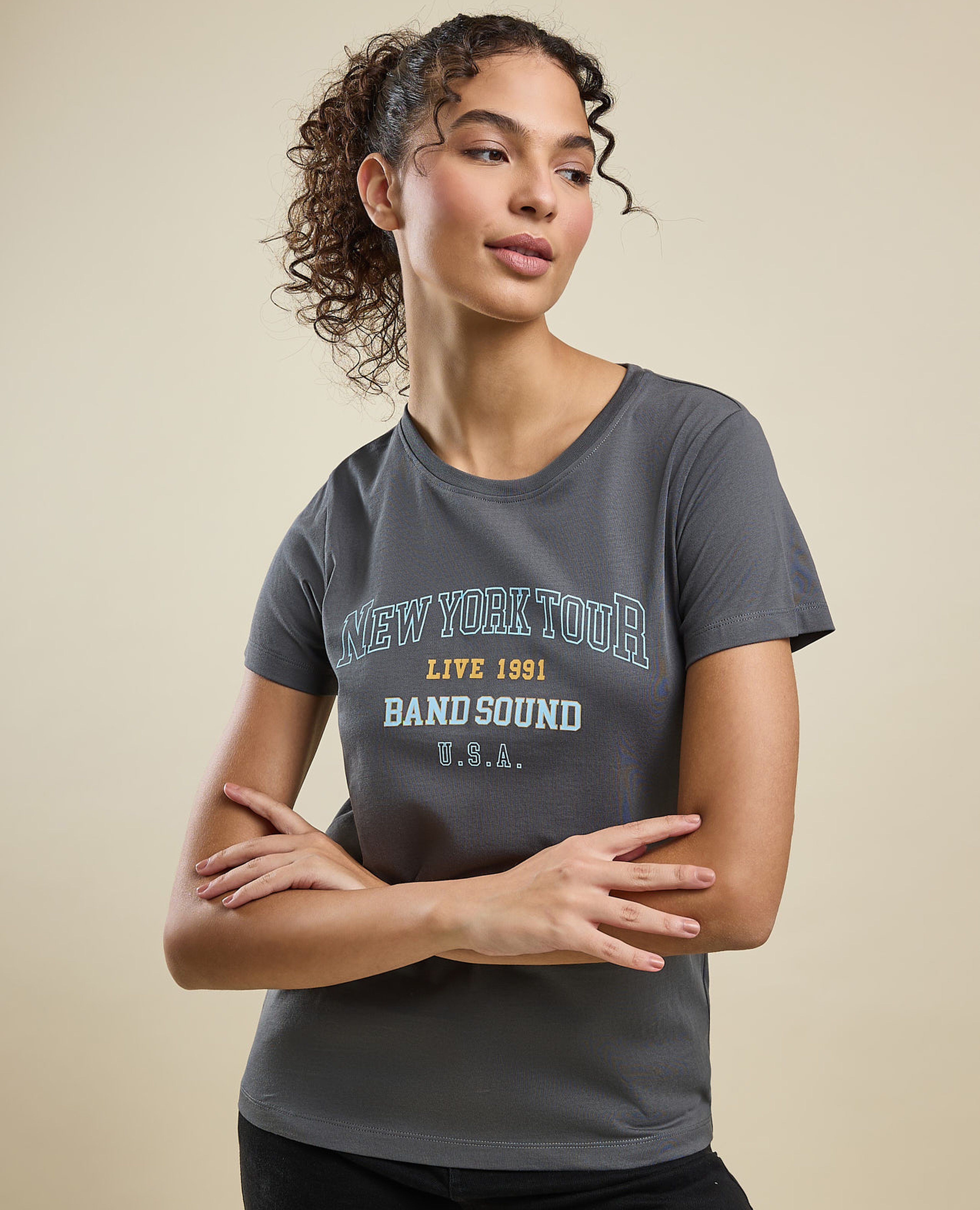 Graphic Print T-Shirt with Crew Neck and Short Sleeves