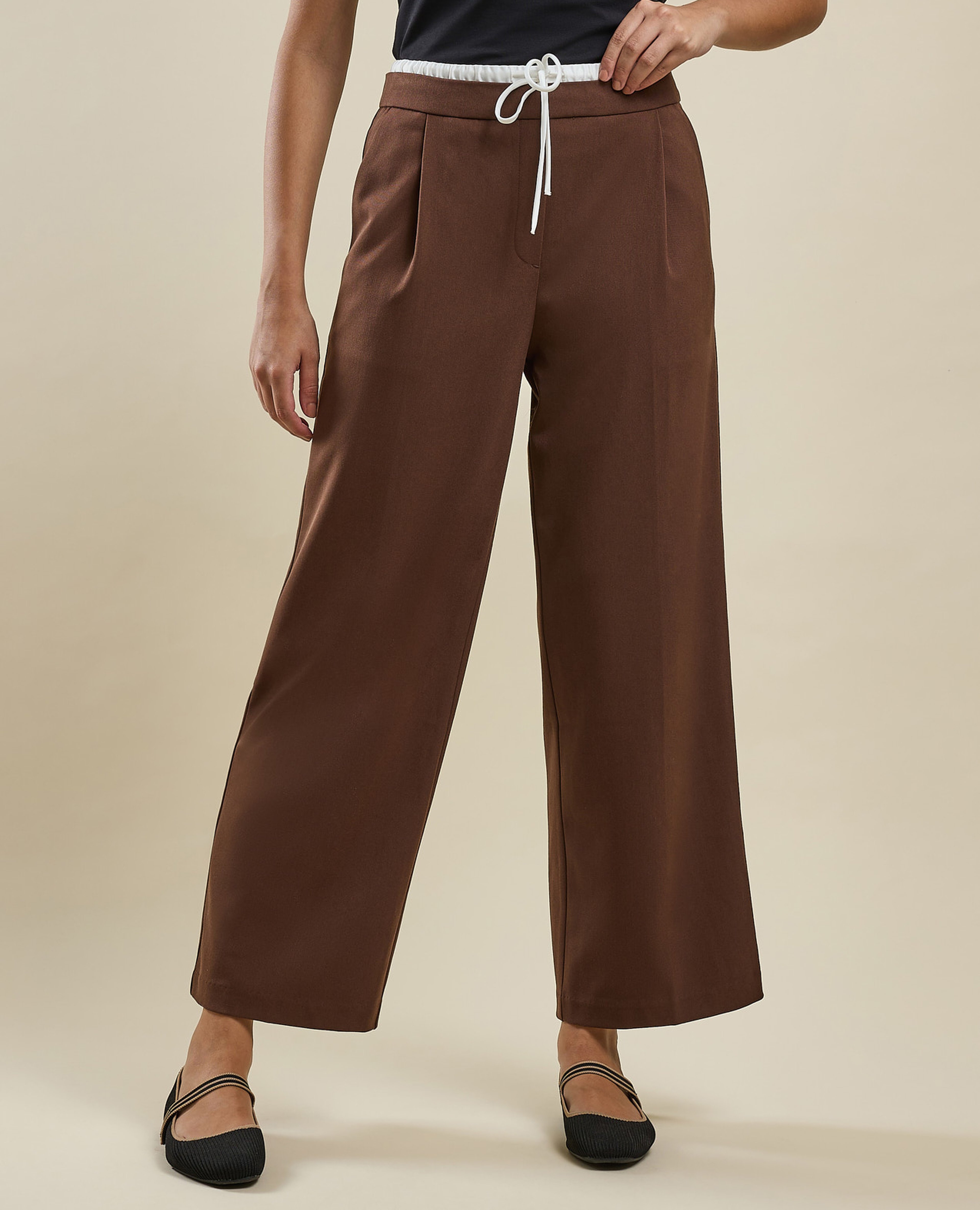 بنطال واسع بخصر مطاطي