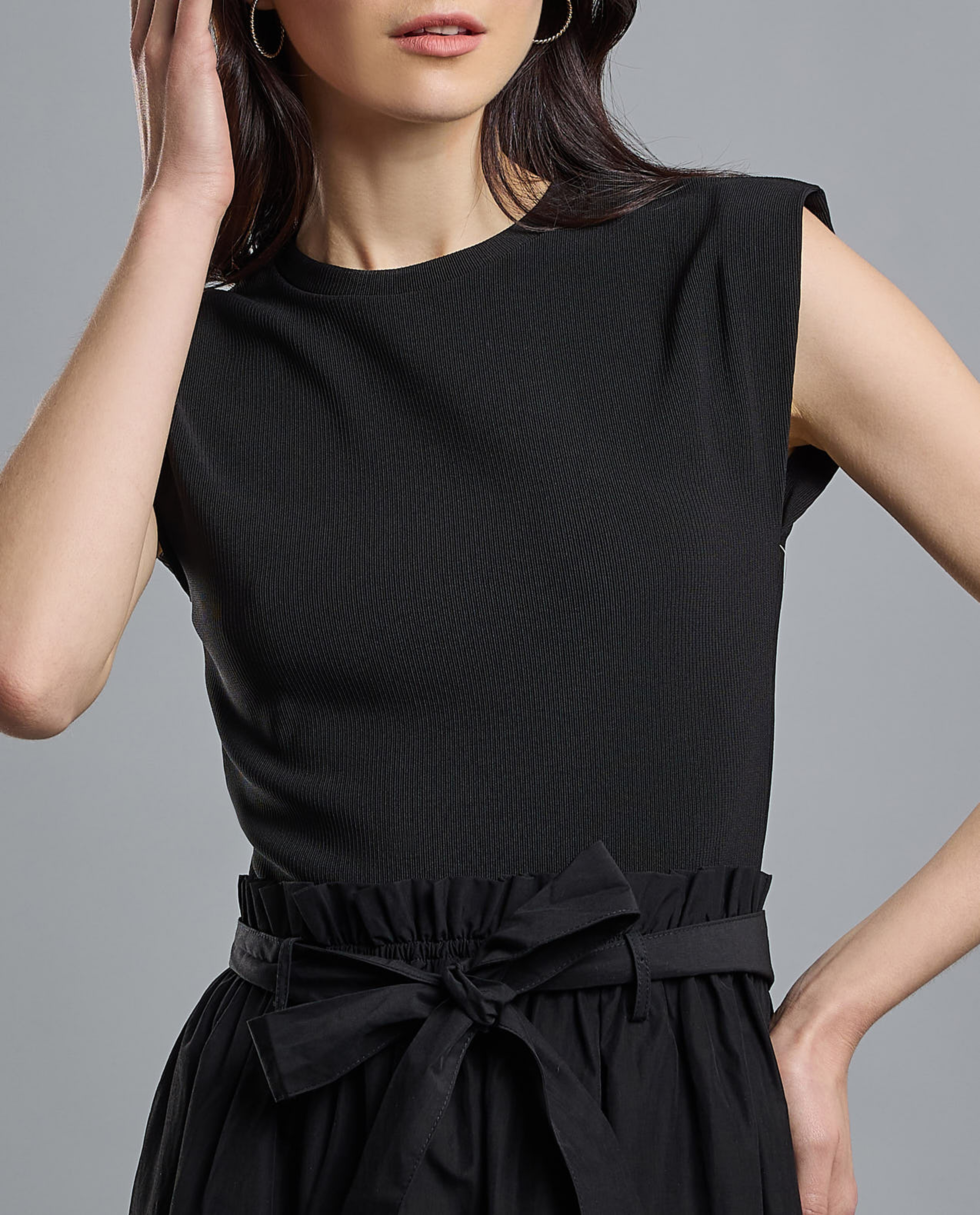 Solid Midi Dress with Crew Neck and Extended Sleeves