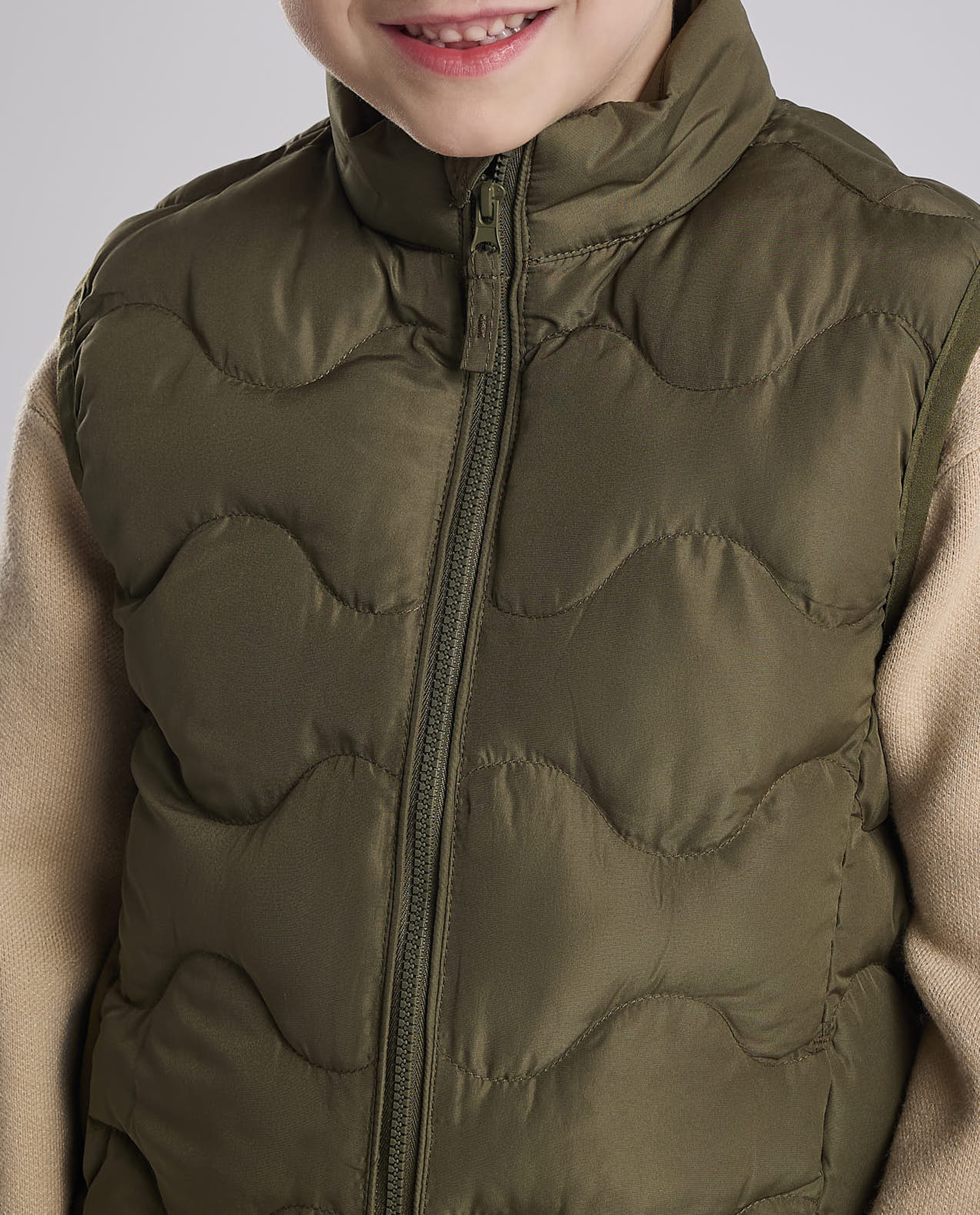 Quilted Gilet with Zipper Closure