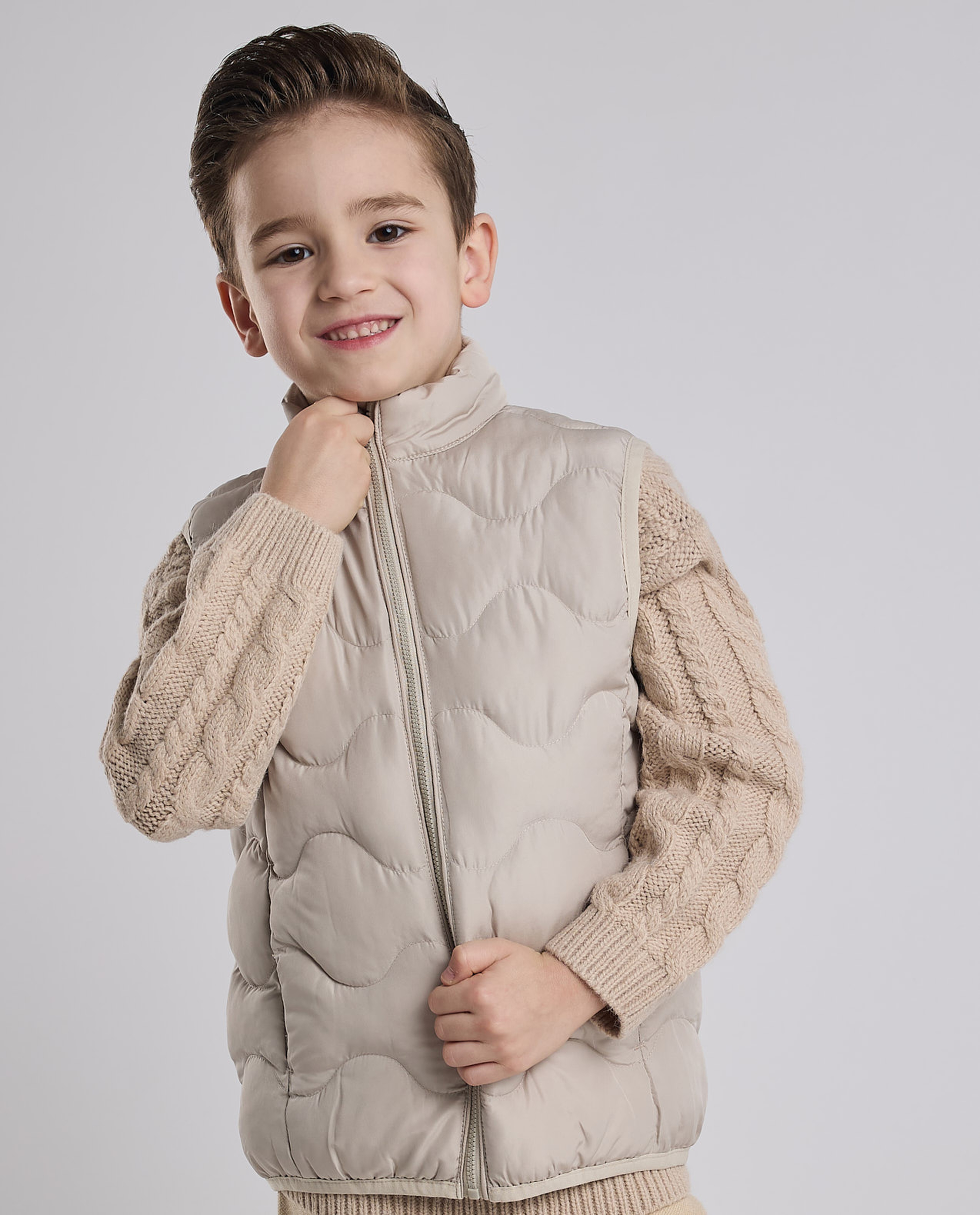 Quilted Gilet with Zipper Closure