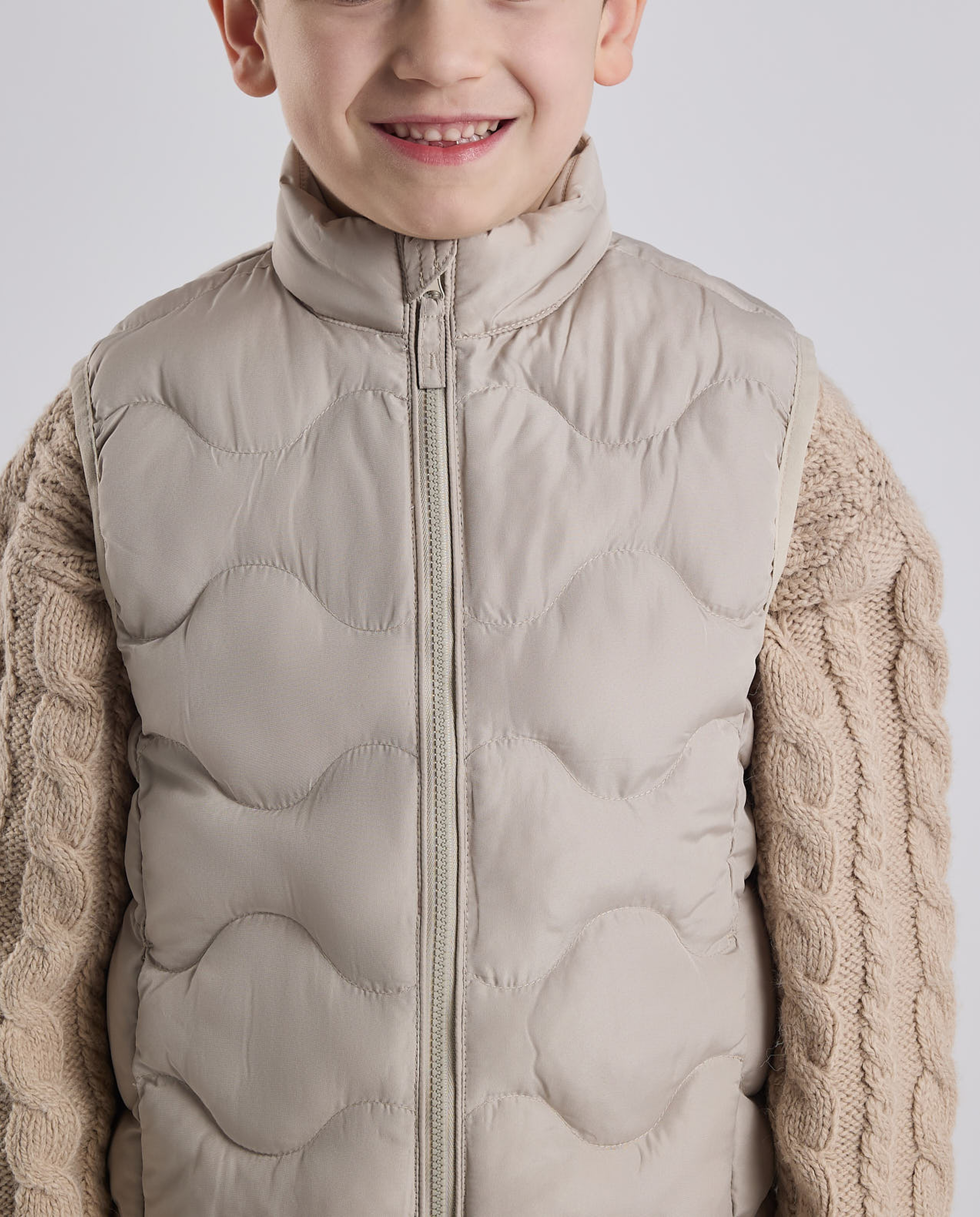 Quilted Gilet with Zipper Closure