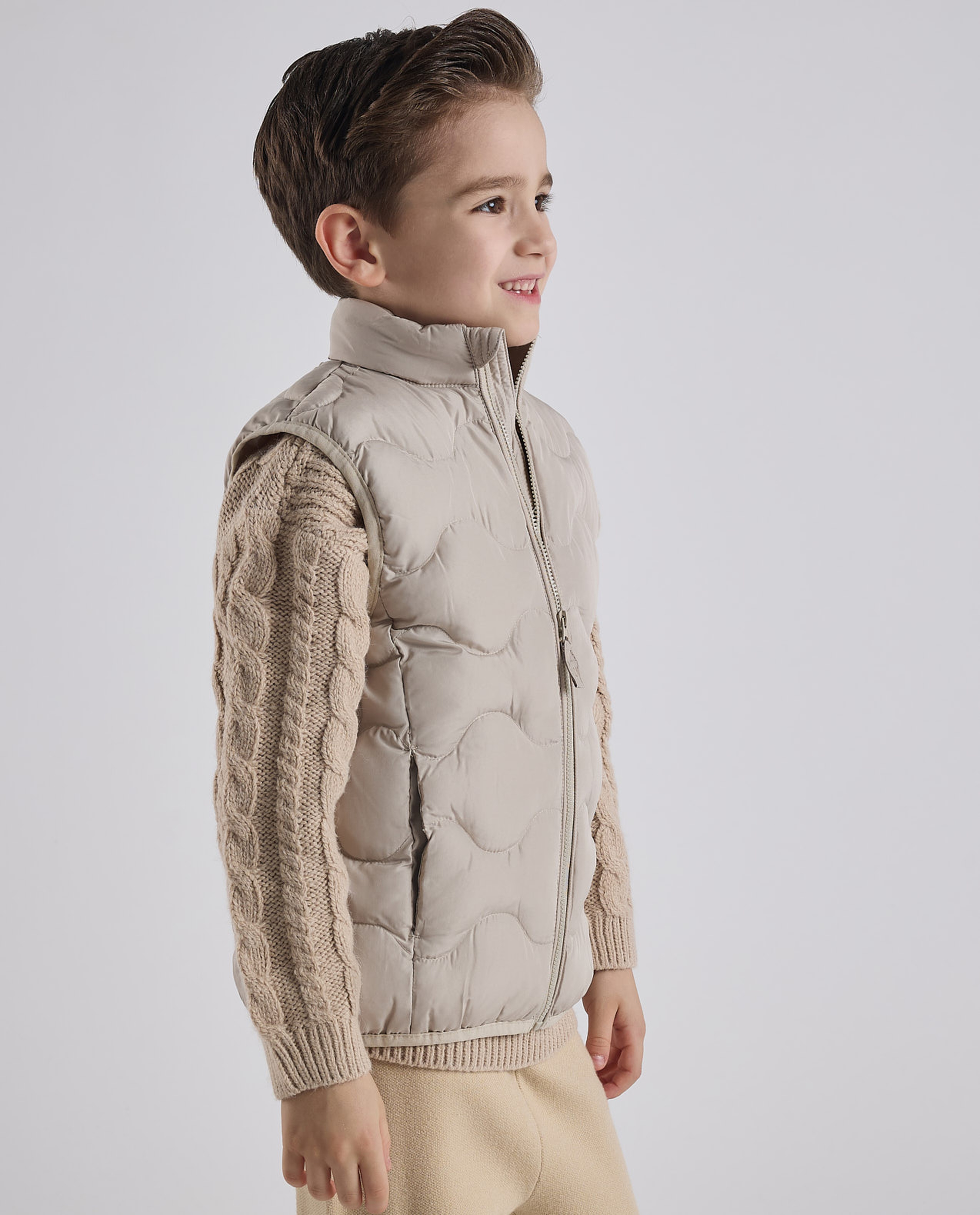 Quilted Gilet with Zipper Closure