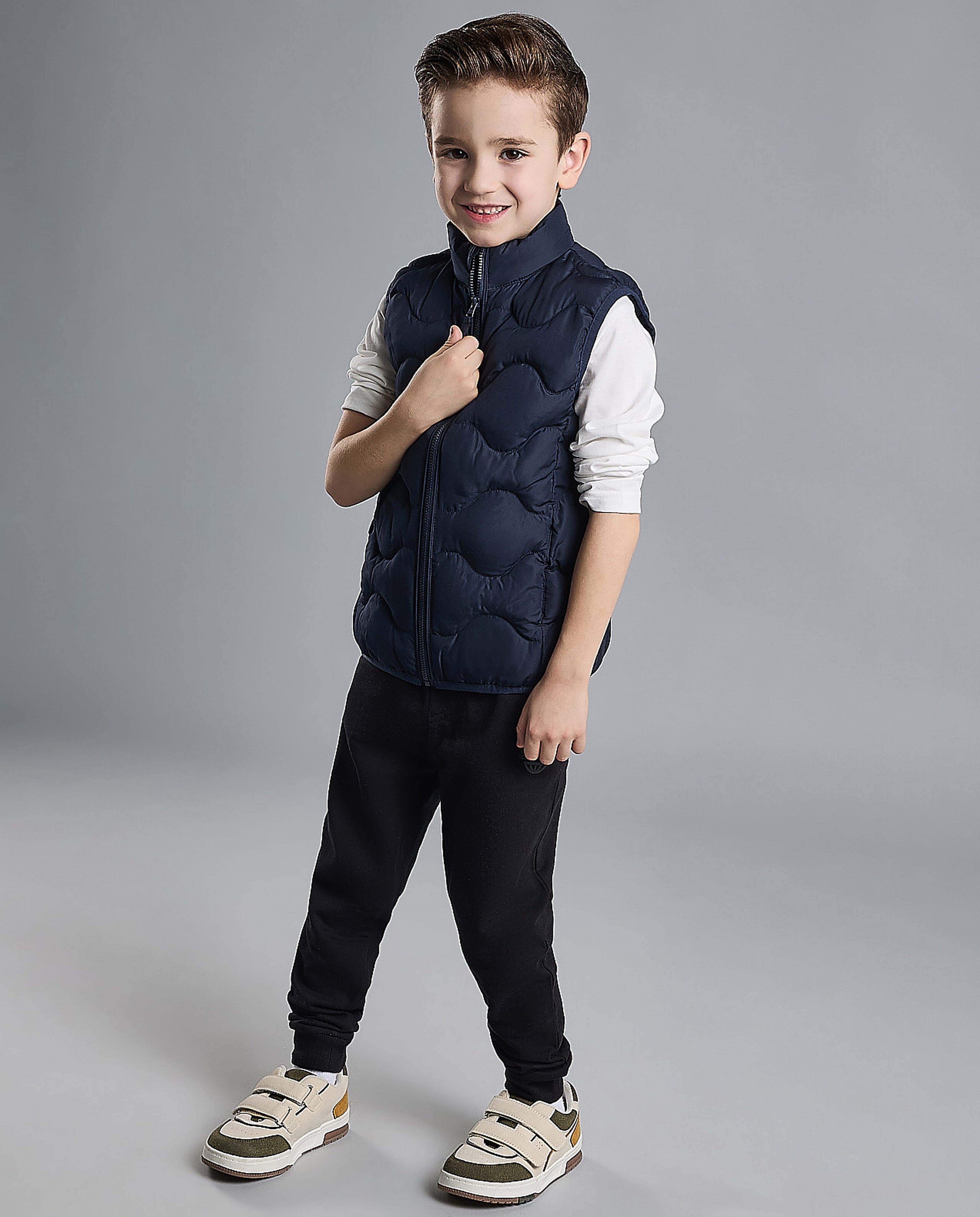 Quilted Gilet with Zipper Closure