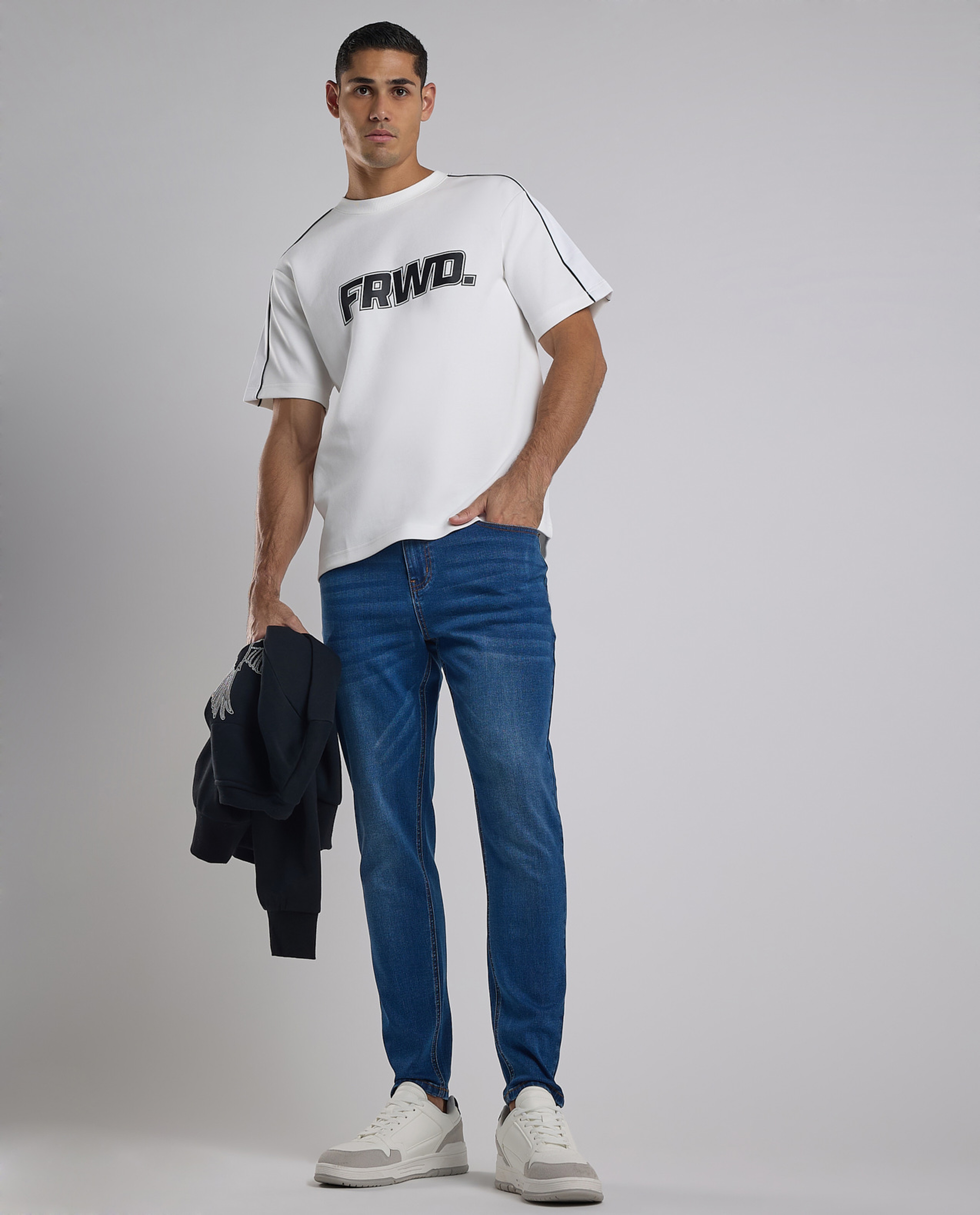 Faded Regular Fit Jeans with Button Closure