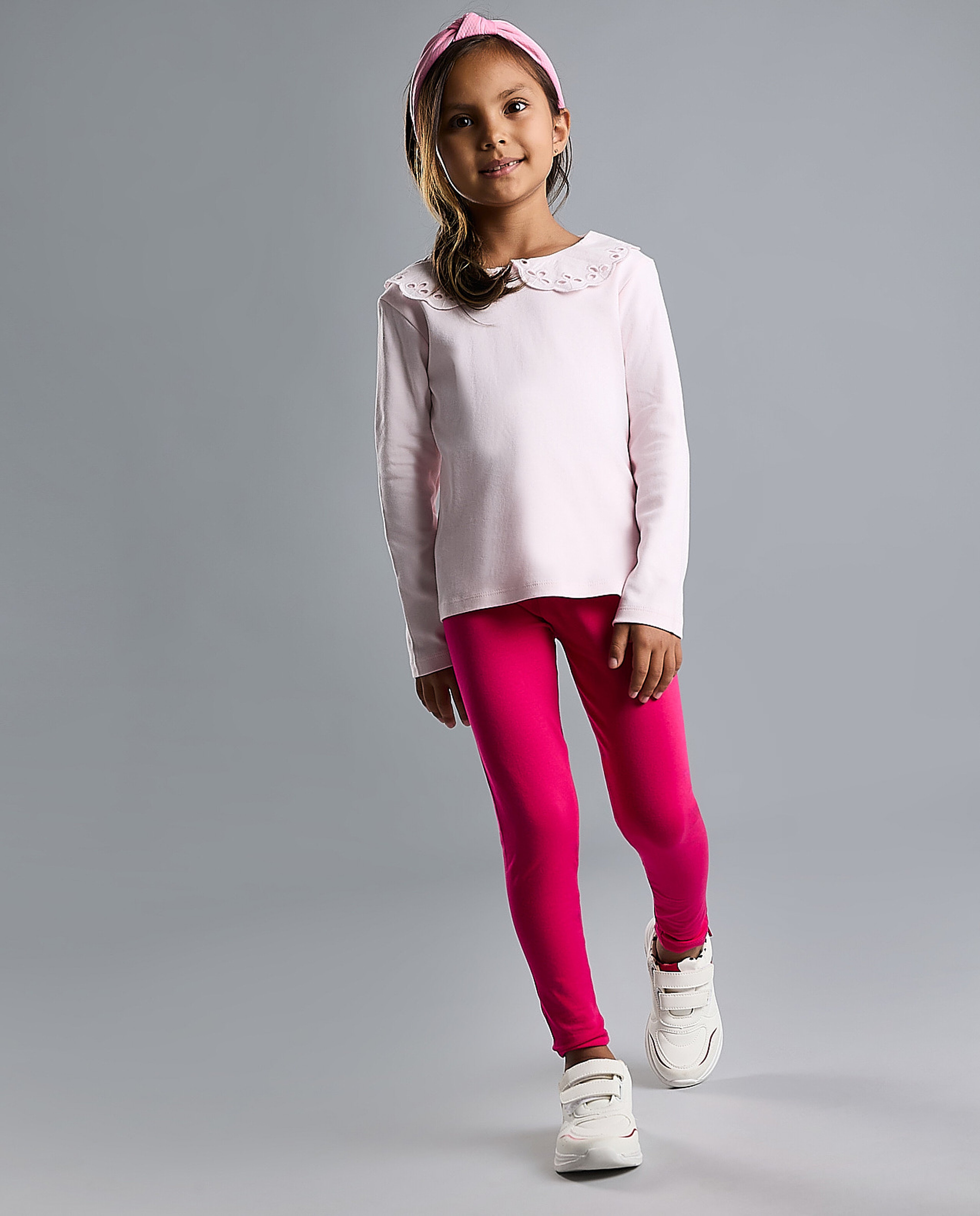 Solid Top with Baby Collar and Long Sleeves