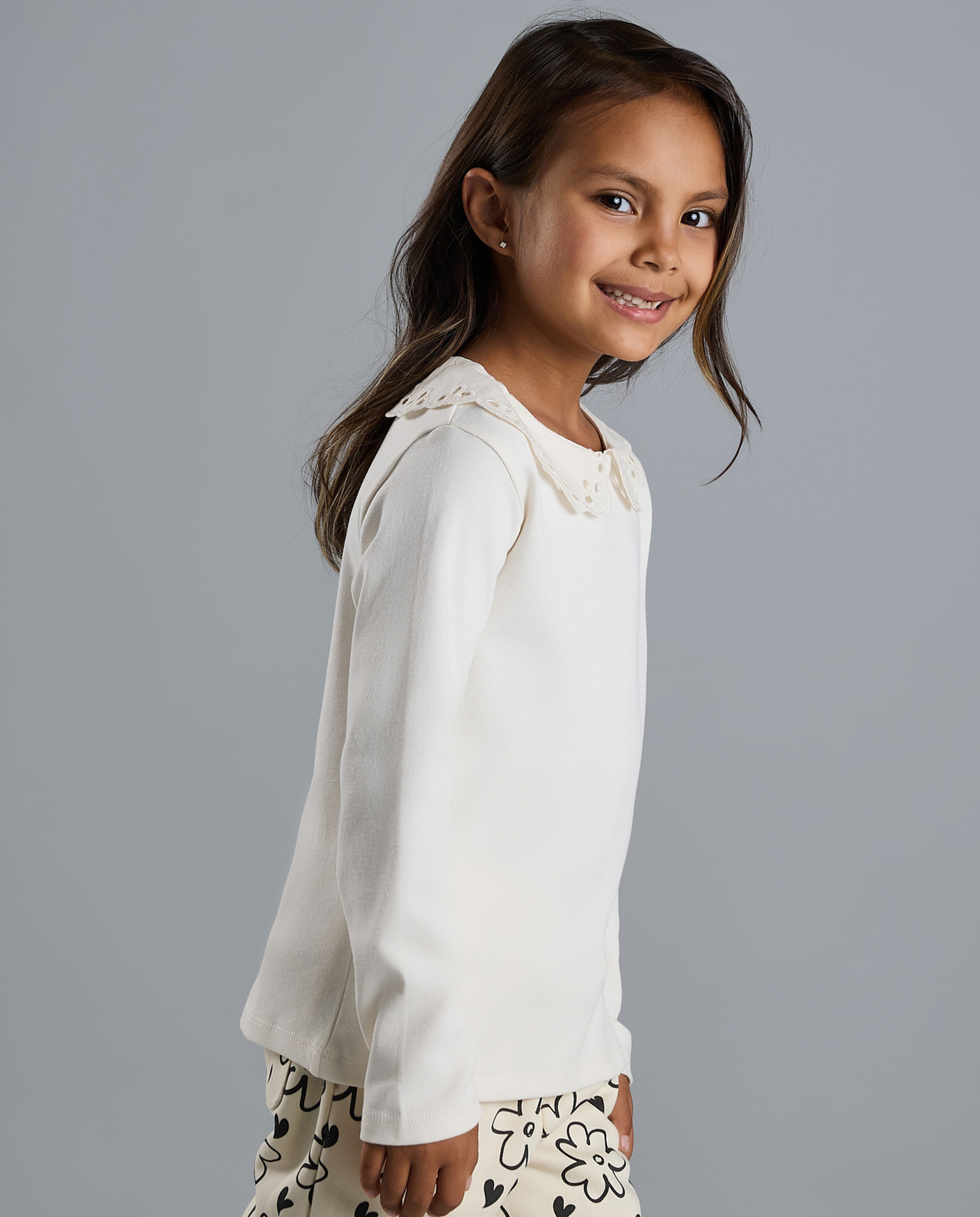 Solid Top with Baby Collar and Long Sleeves
