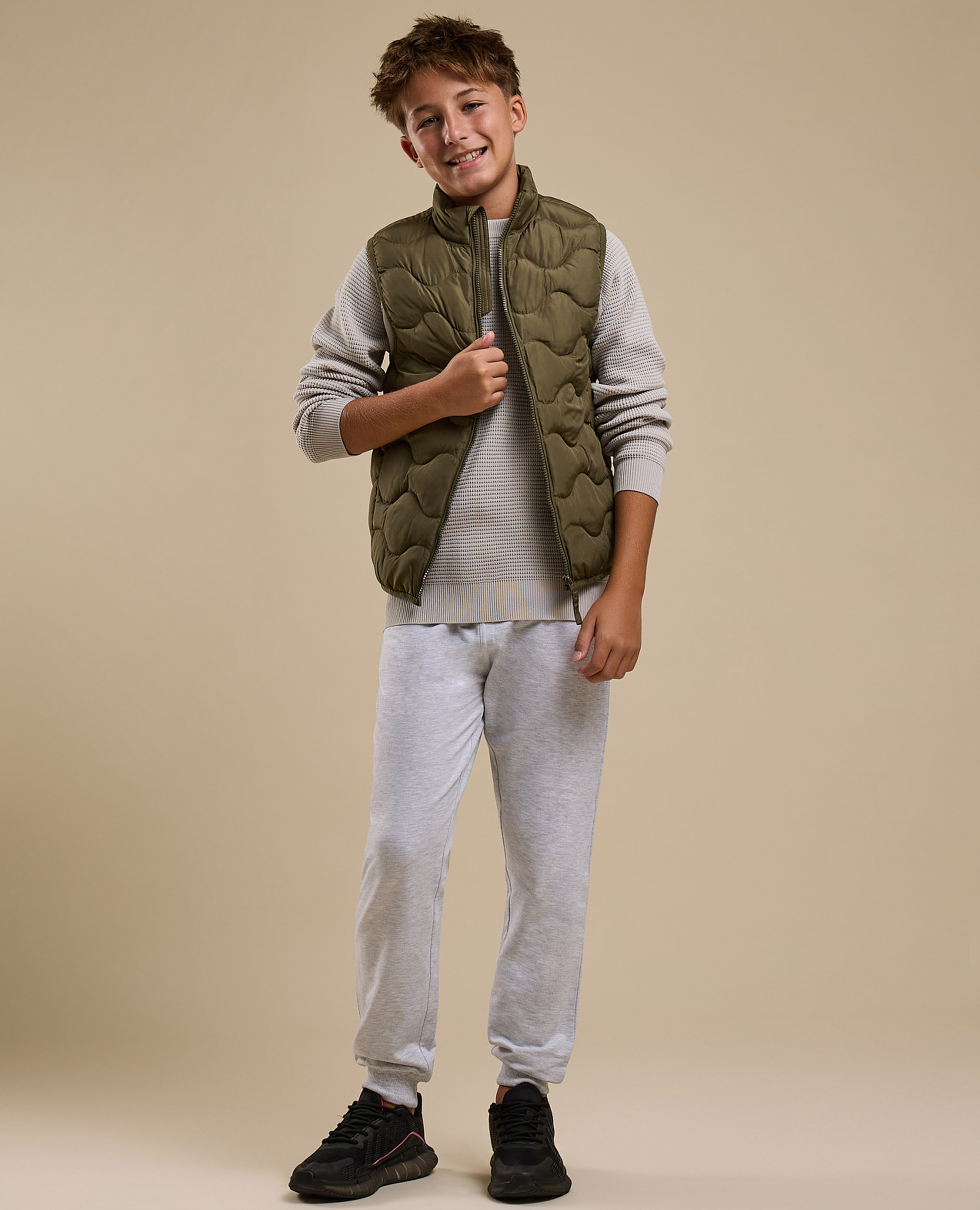 Quilted Gilet with Zipper Closure