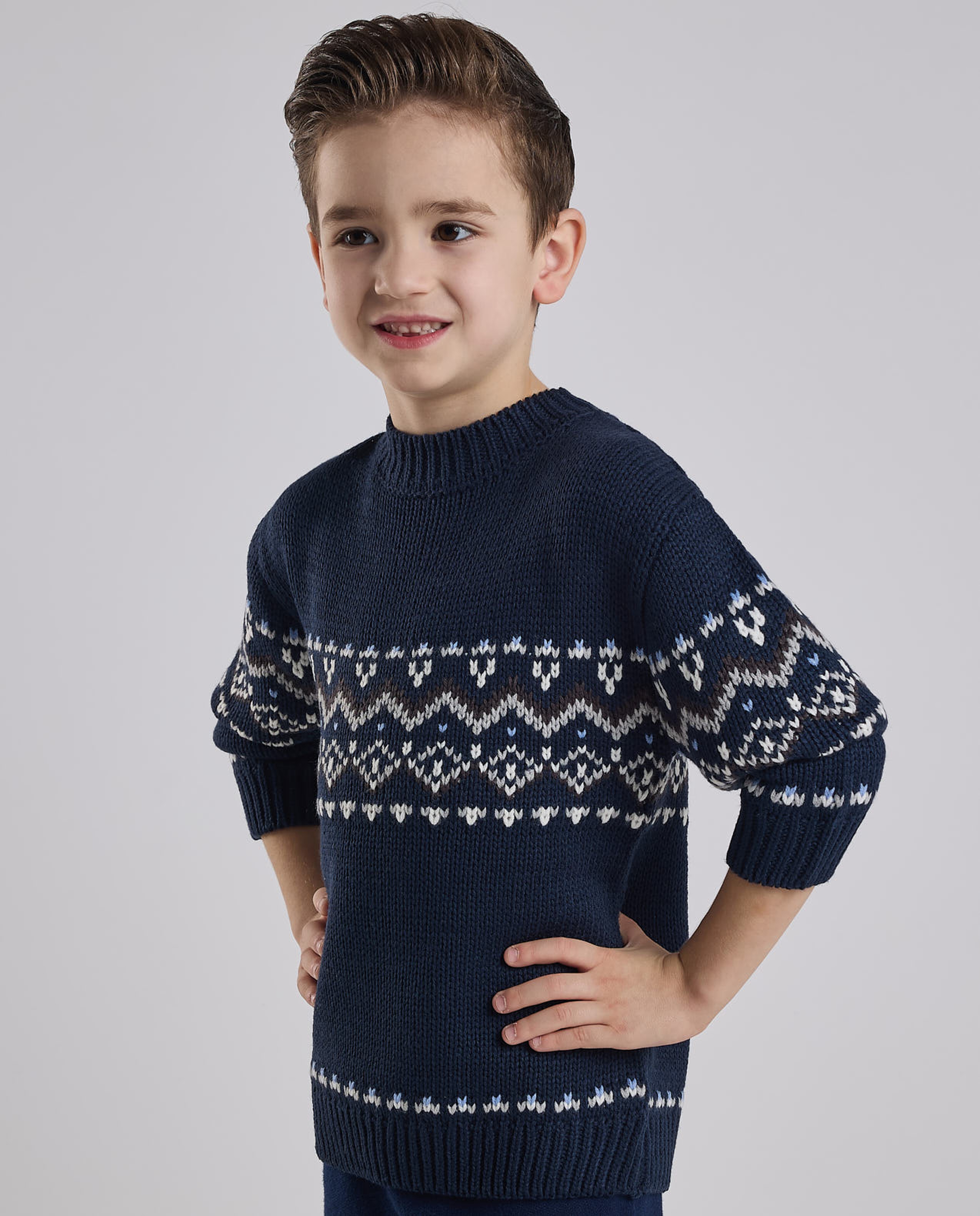 Patterned Sweater with Crew Neck and Long Sleeves