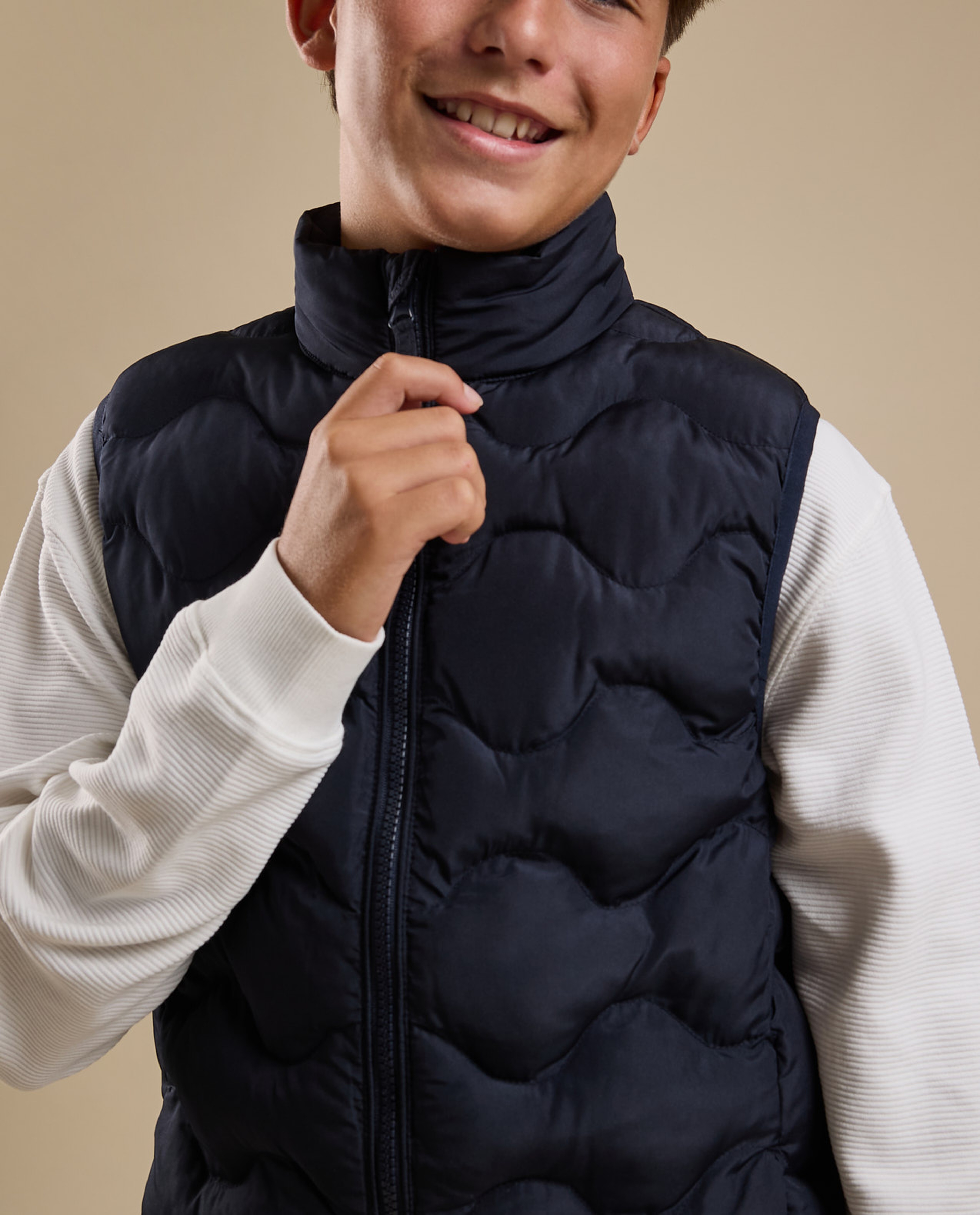Quilted Gilet with Zipper Closure