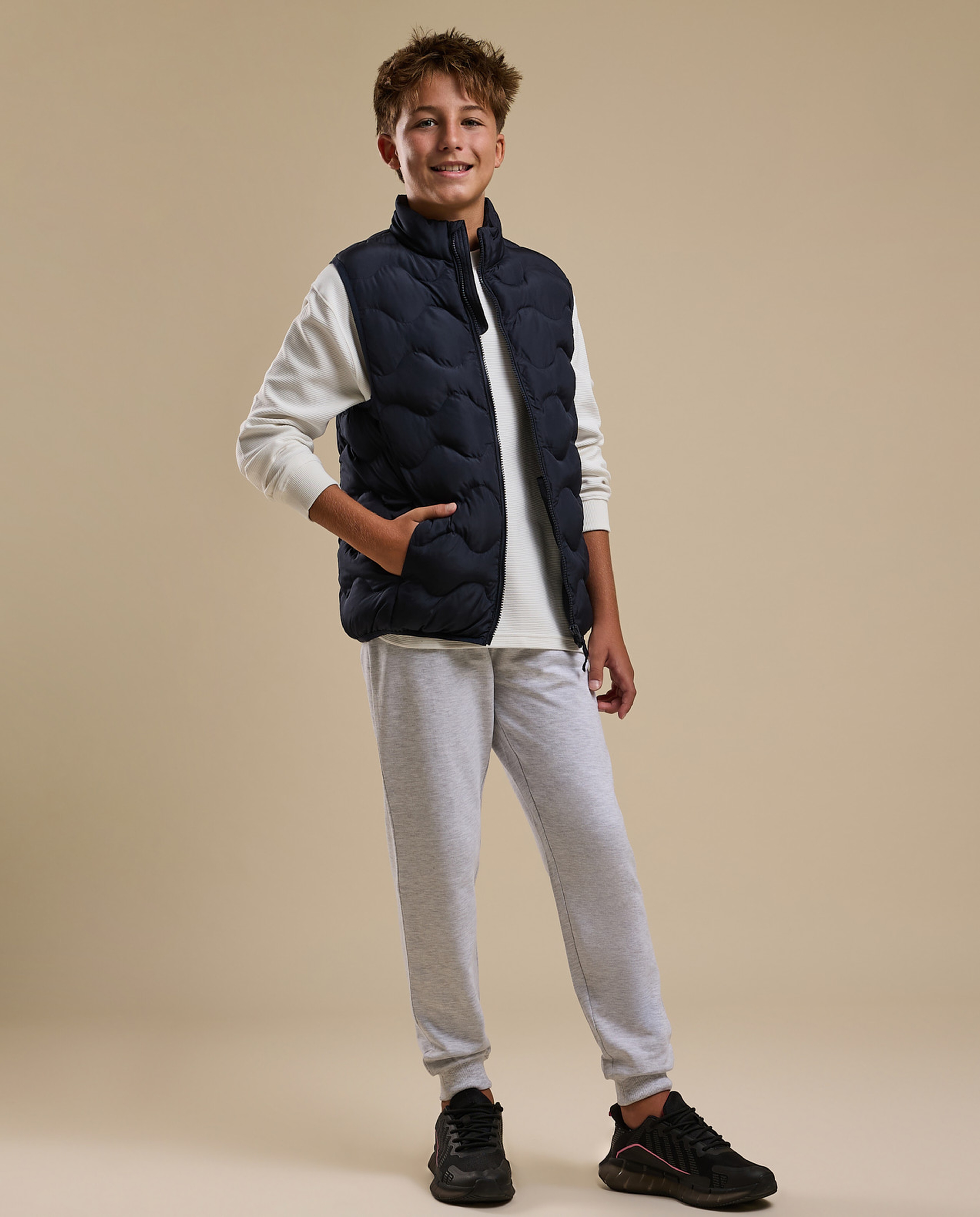 Quilted Gilet with Zipper Closure