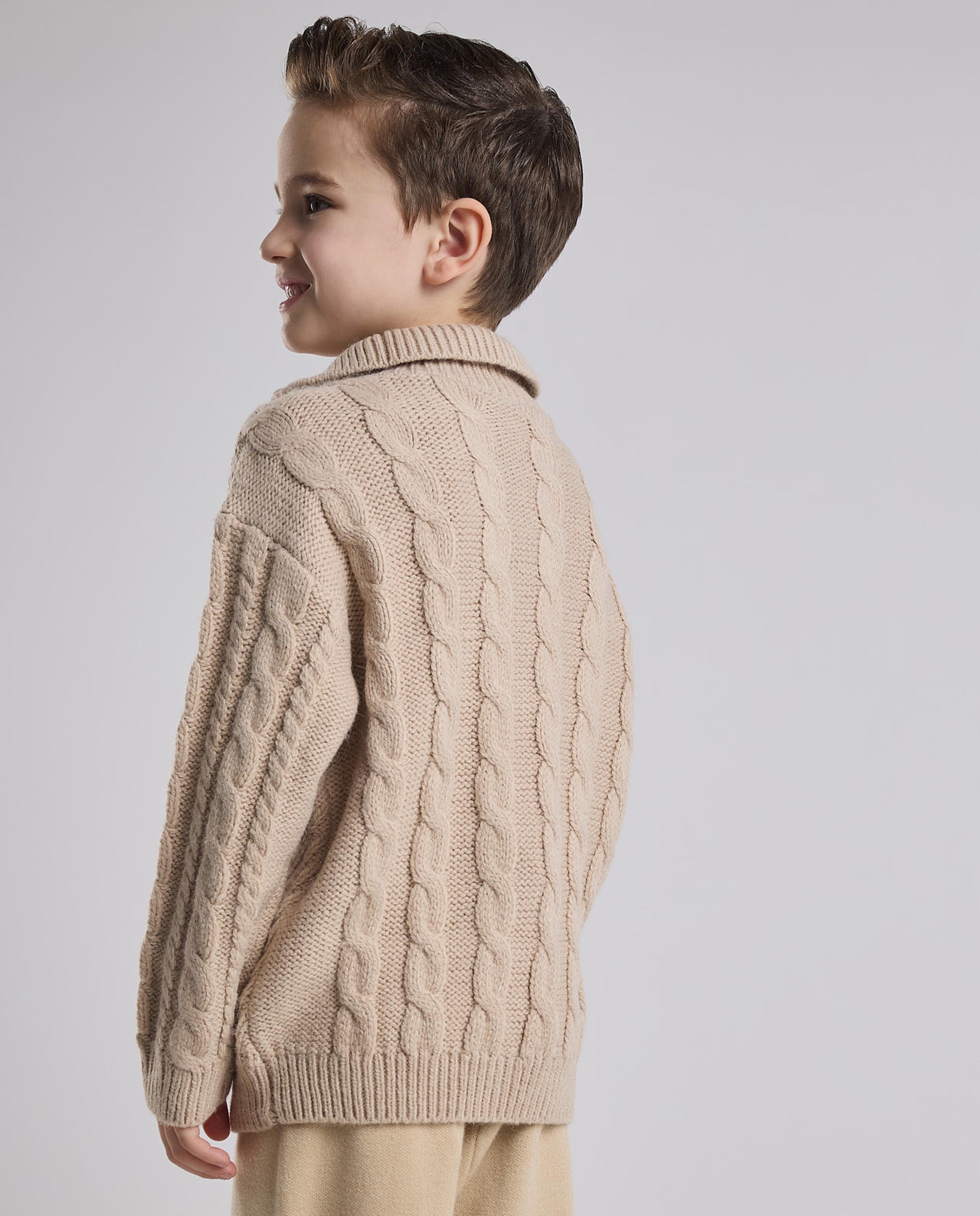 Knitted Sweater with Zipper Neck and Long Sleeves