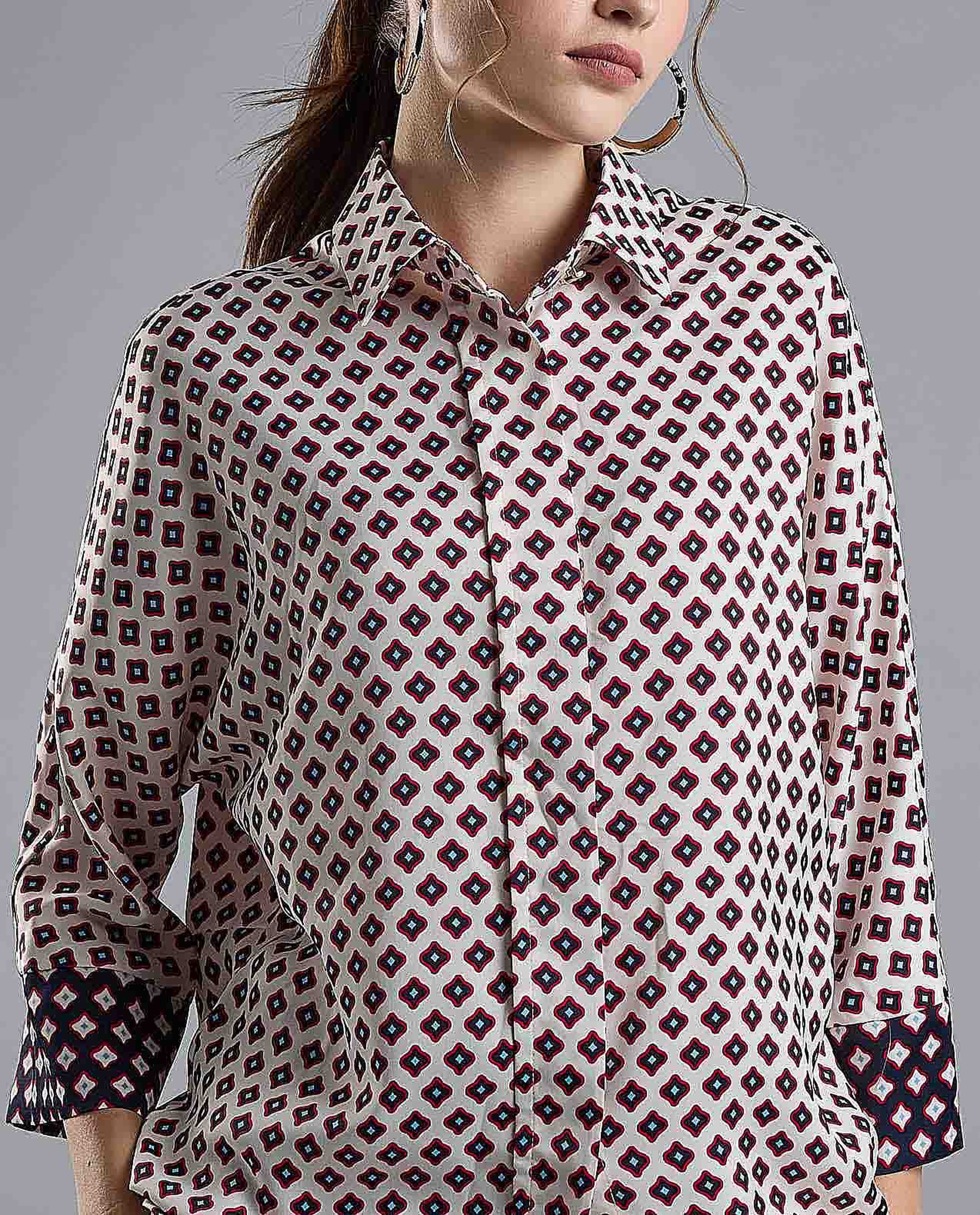 Patterned Shirt with Classic Collar and 3/4 Sleeves