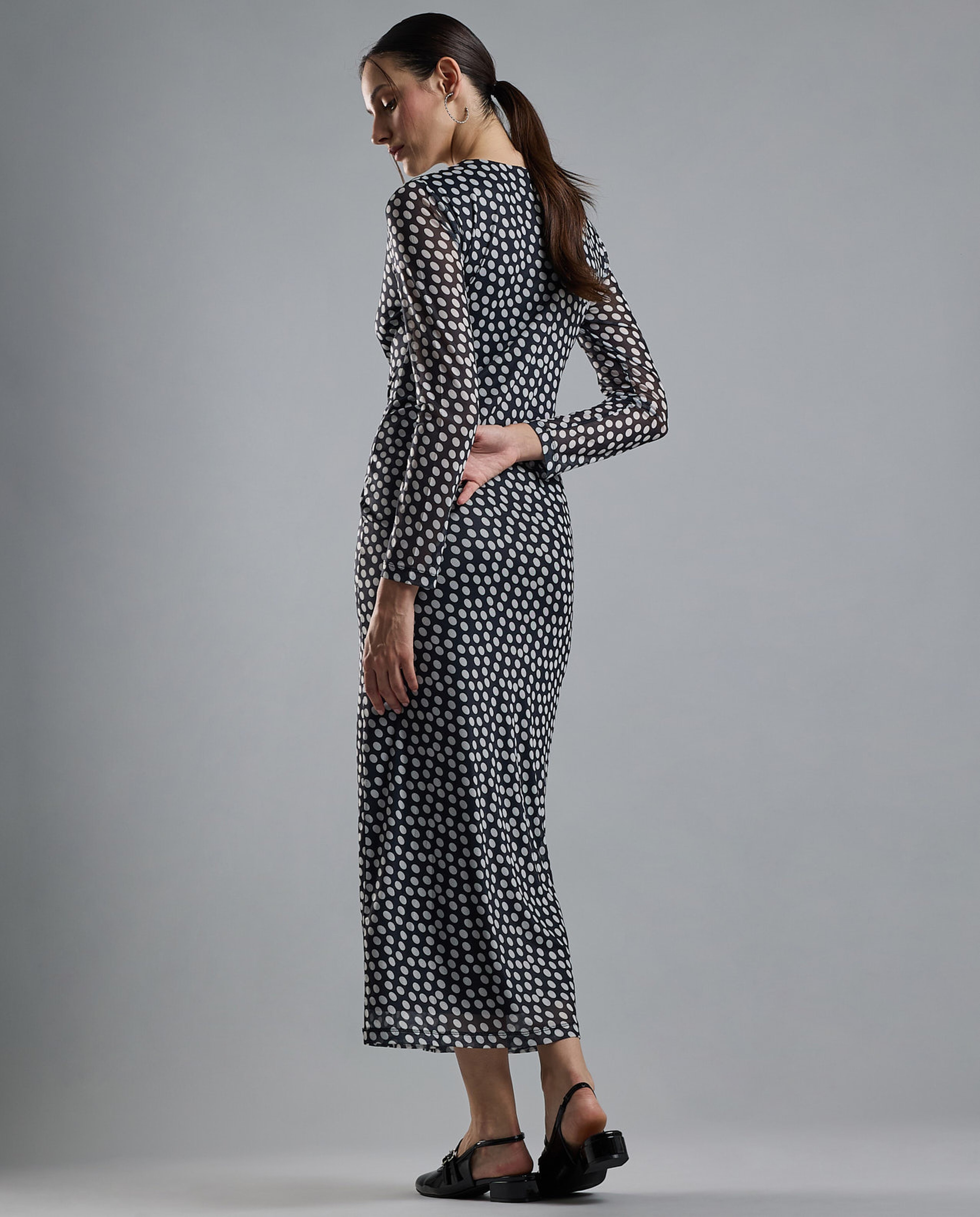 Patterned Sheath Dress with Crew Neck and Long Sleeves
