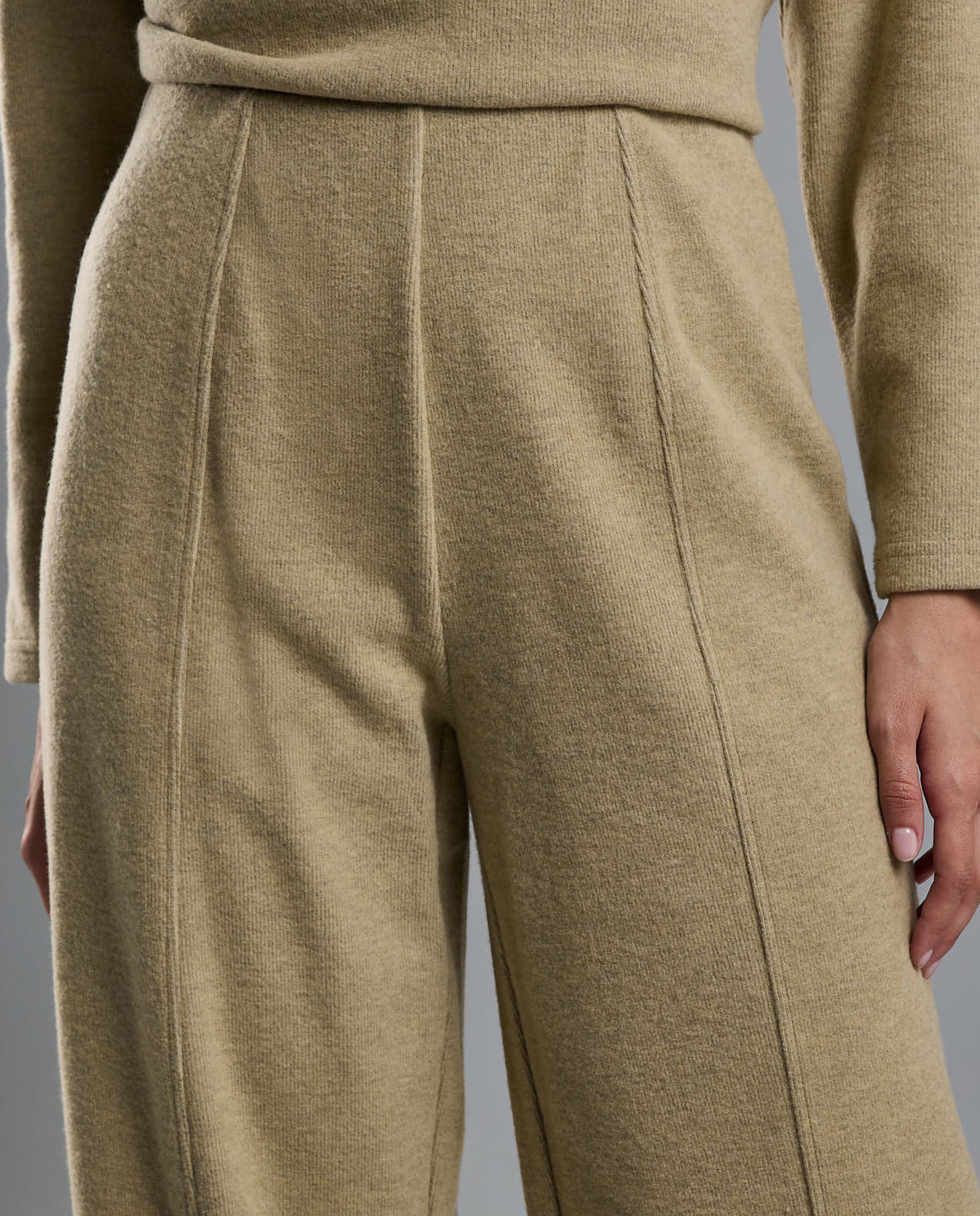 Textured Knit Pants with Elastic Waist