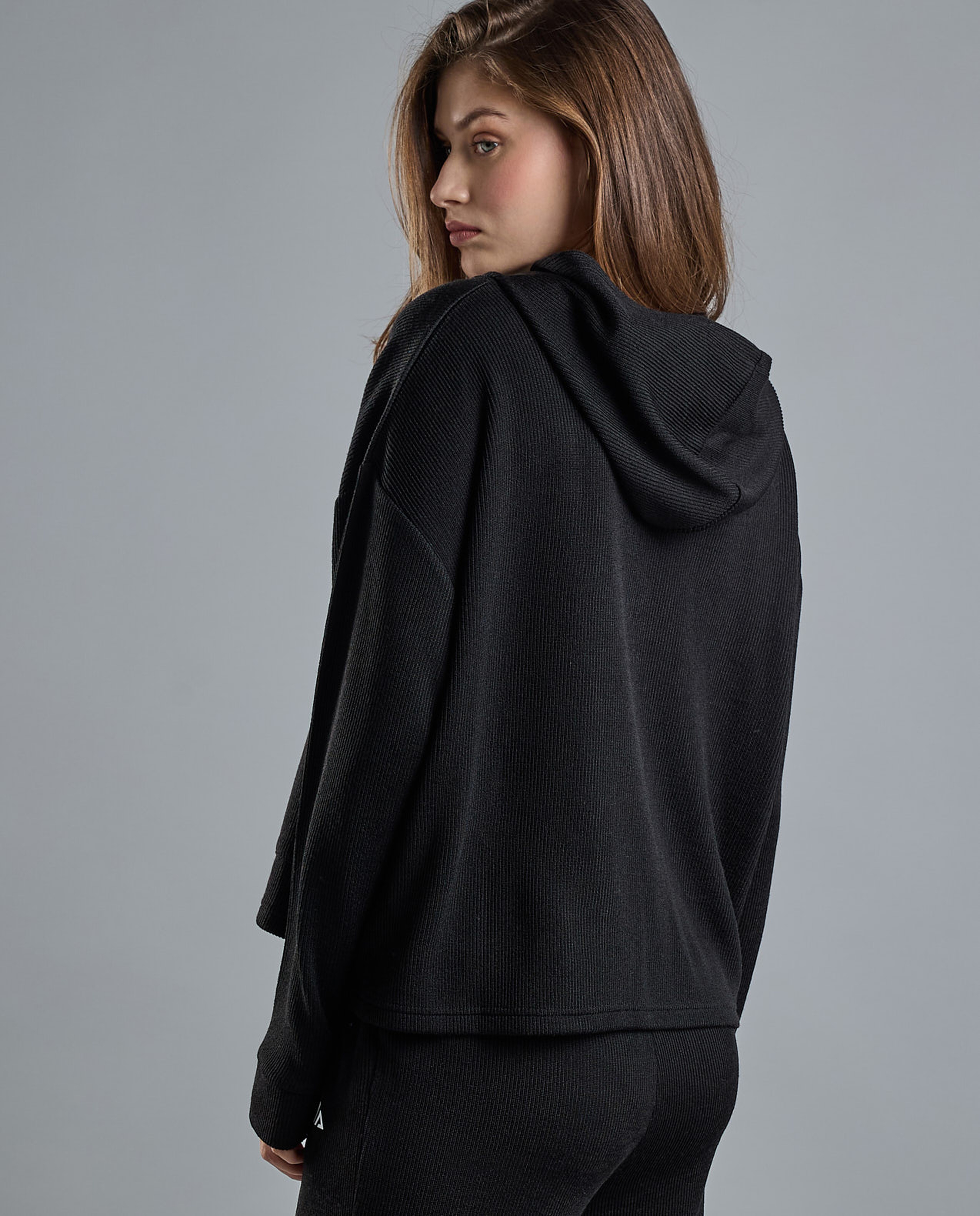 Solid Sweatshirt with Crew Neck and Long Sleeves