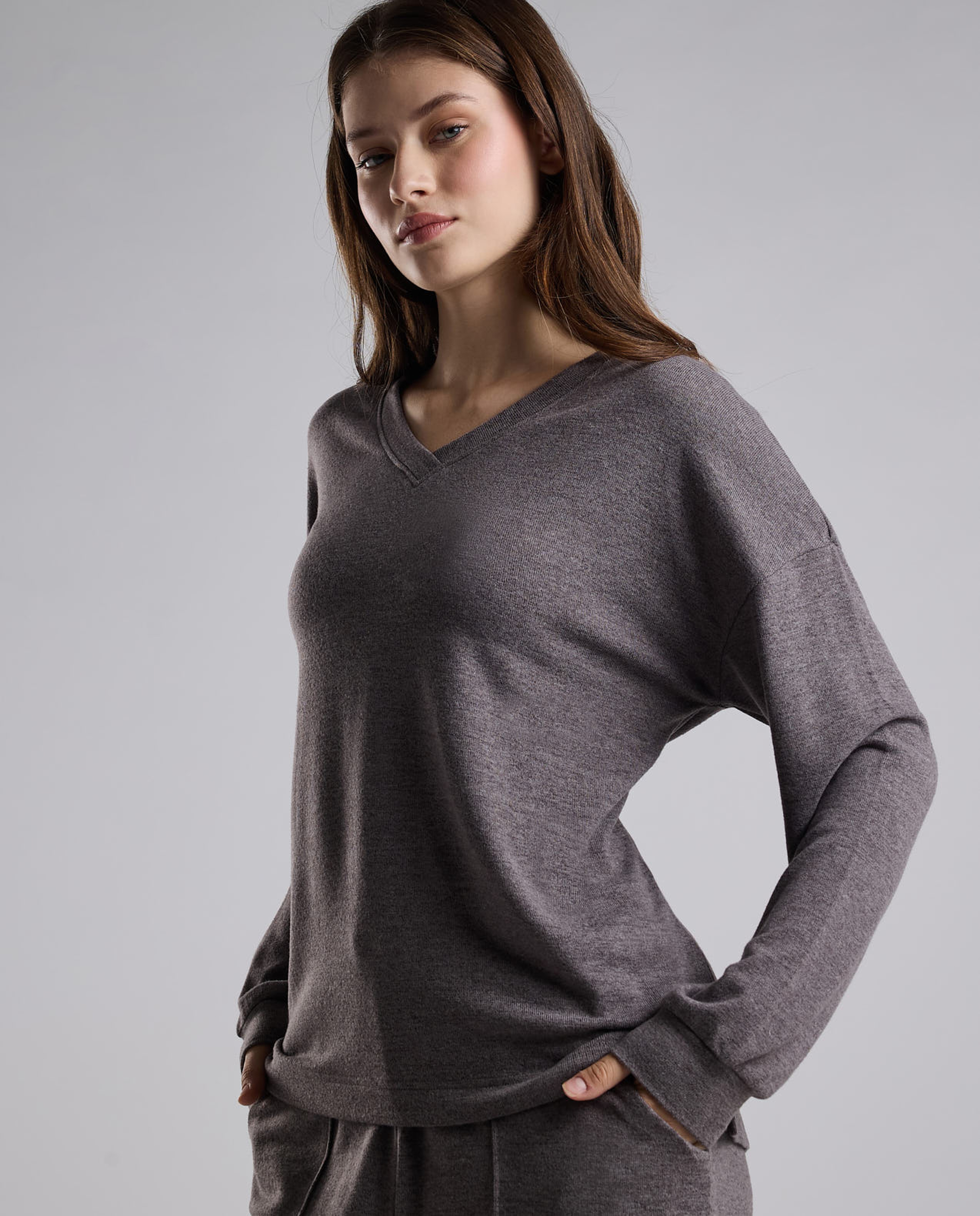 Textured Lounge Top with V-Neck and Long Sleeves