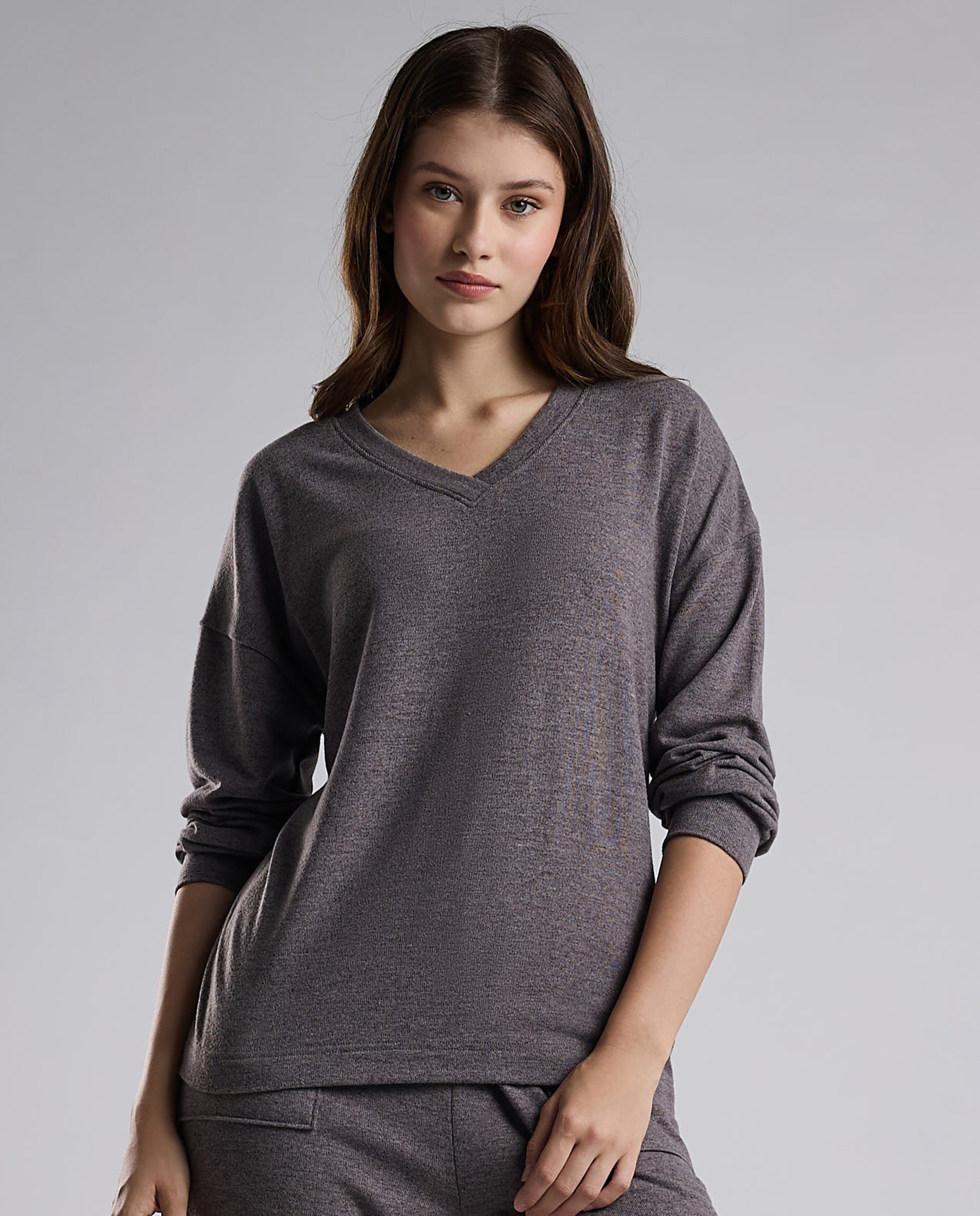 Textured Lounge Top with V-Neck and Long Sleeves