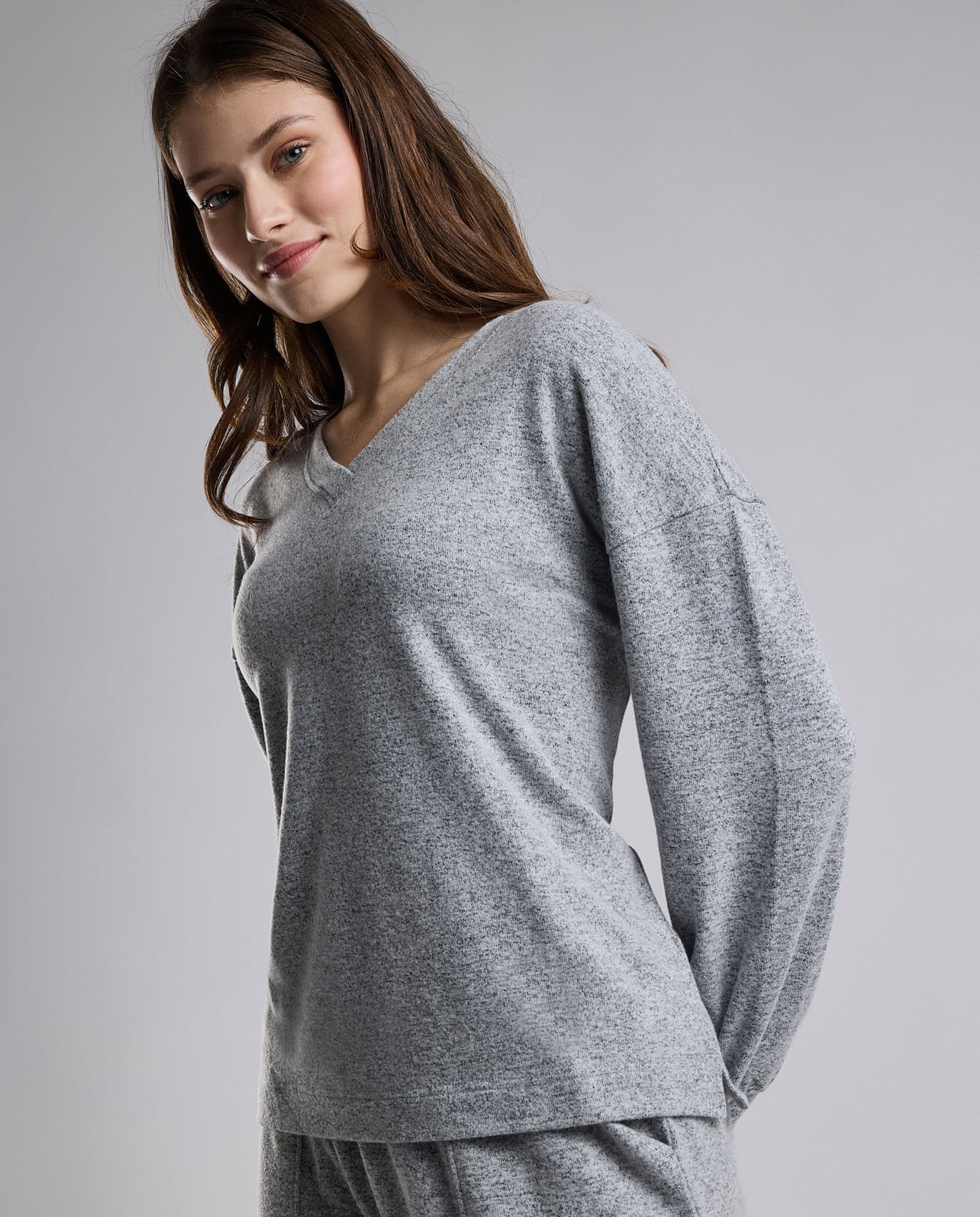 Textured Lounge Top with V-Neck and Long Sleeves