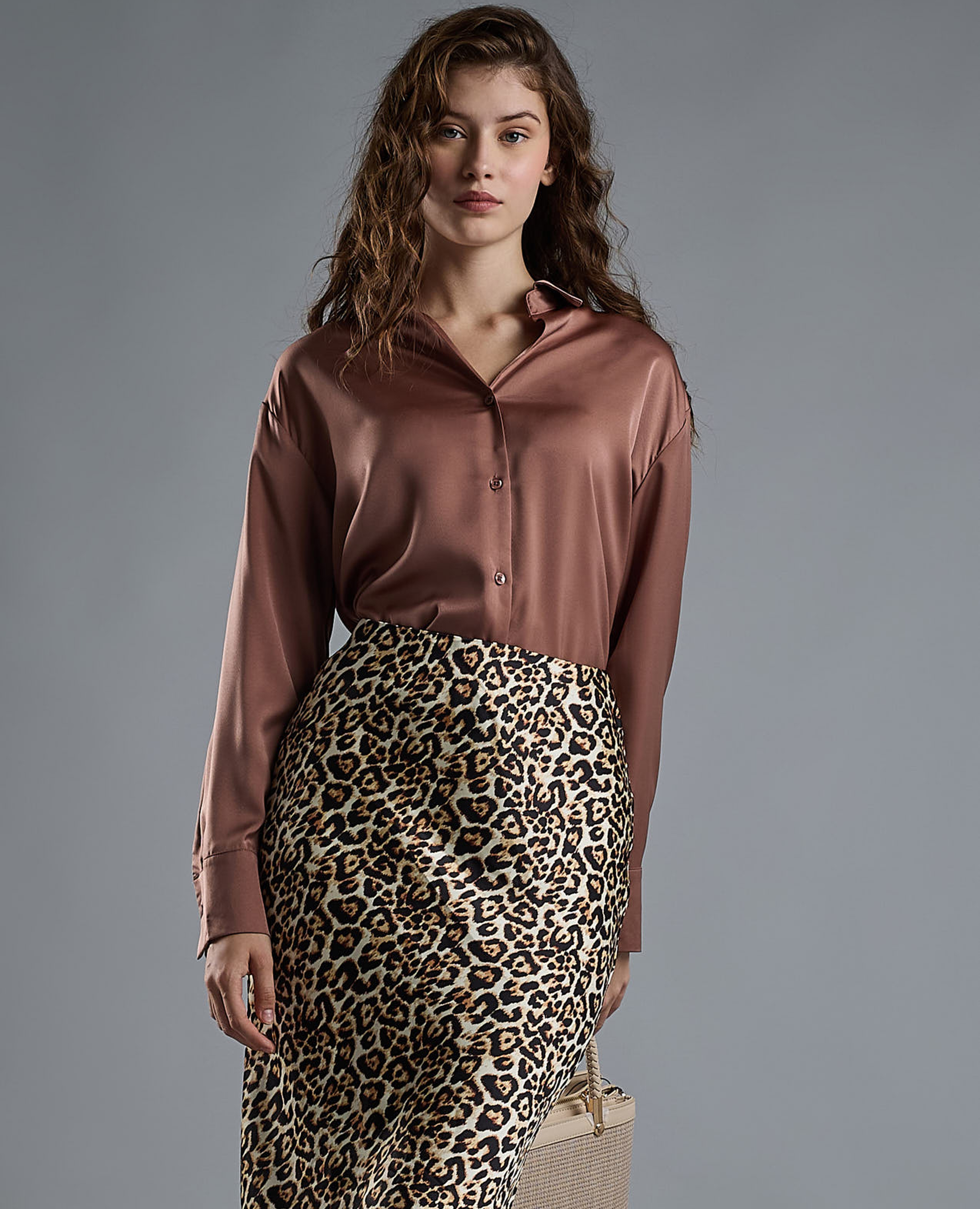 Solid Shirt with Classic Collar and Long Sleeves