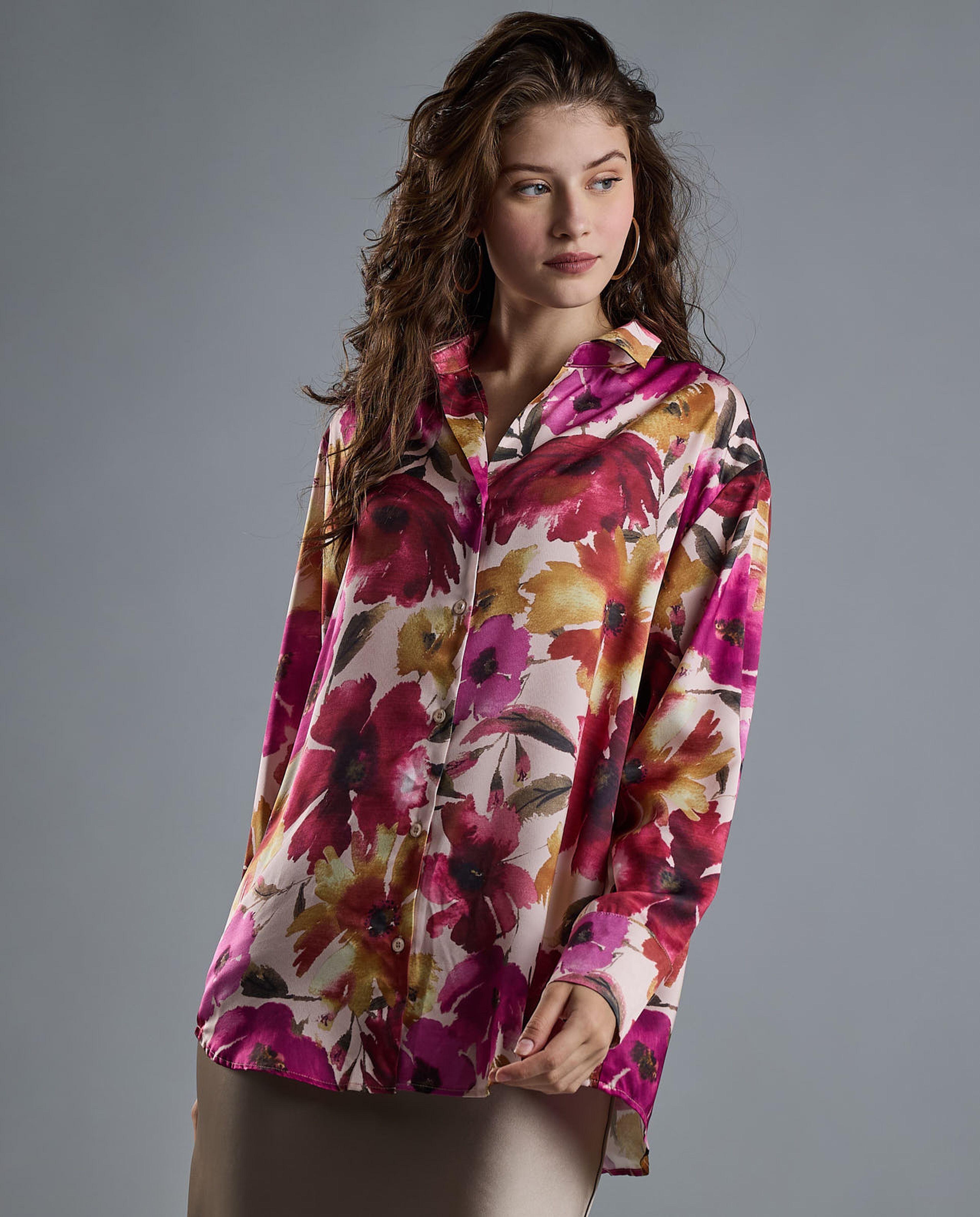 Floral Print Shirt with Classic Collar and Long Sleeves