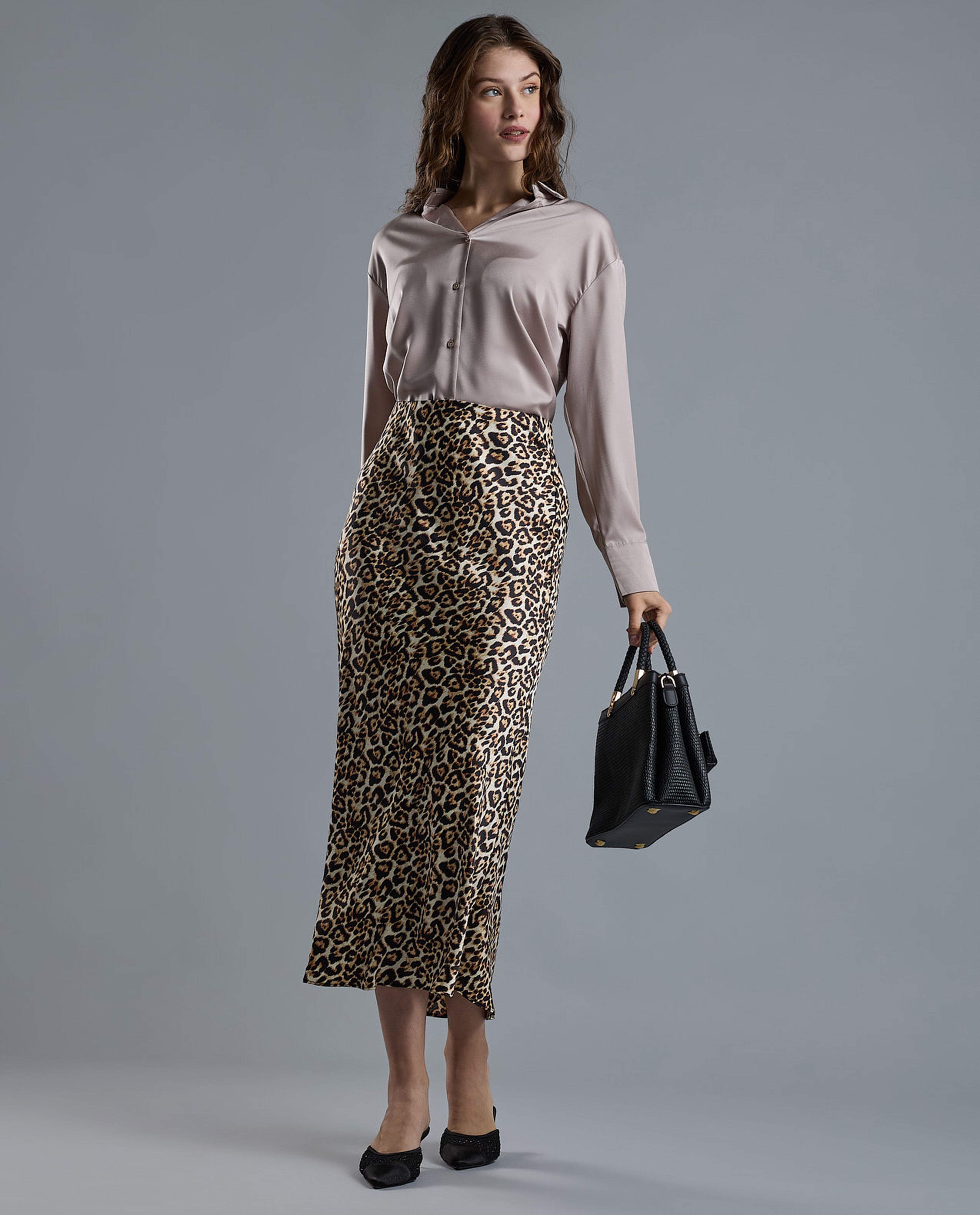 Solid Shirt with Classic Collar and Long Sleeves