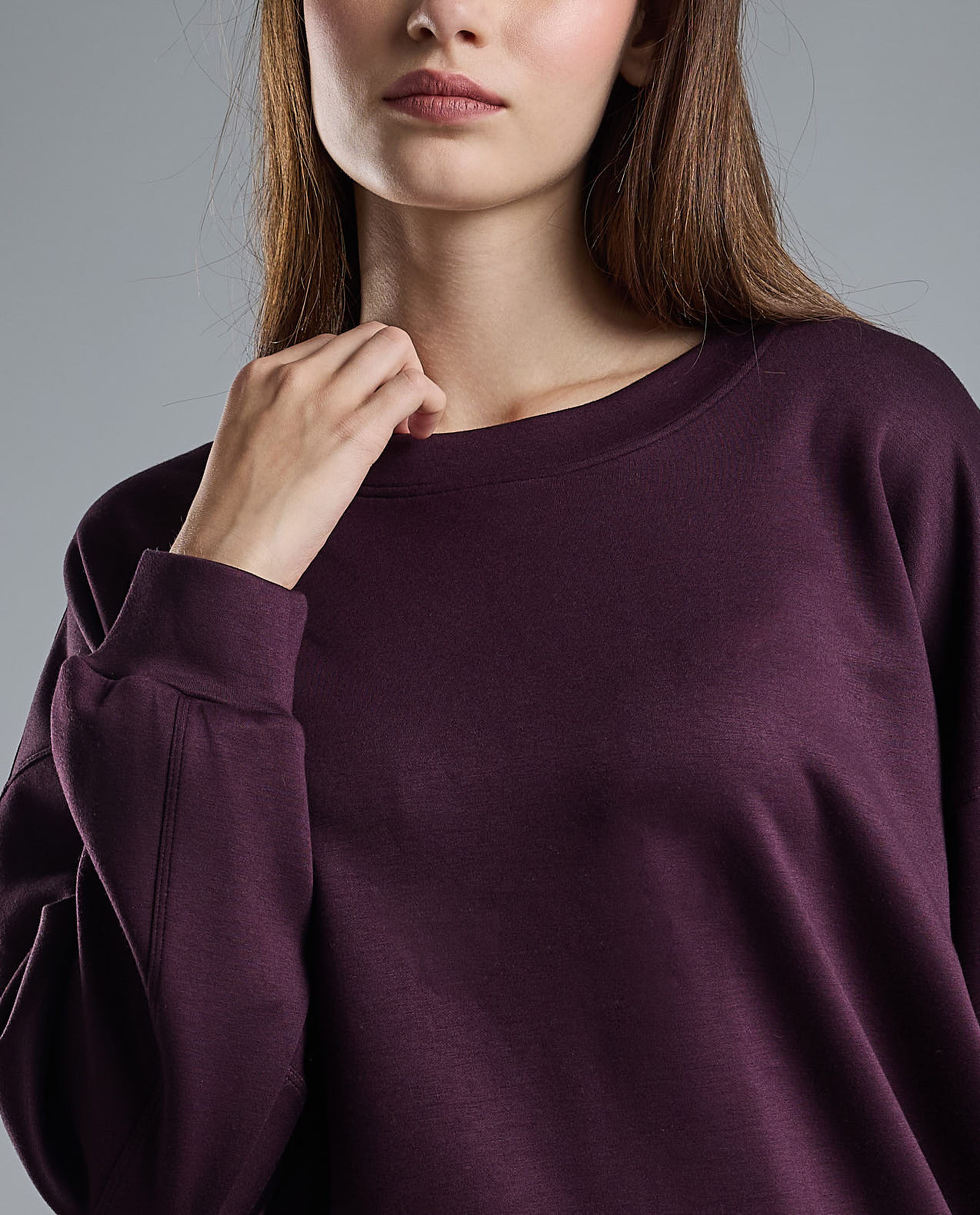 Solid Sweatshirt with Crew Neck and Long Sleeves