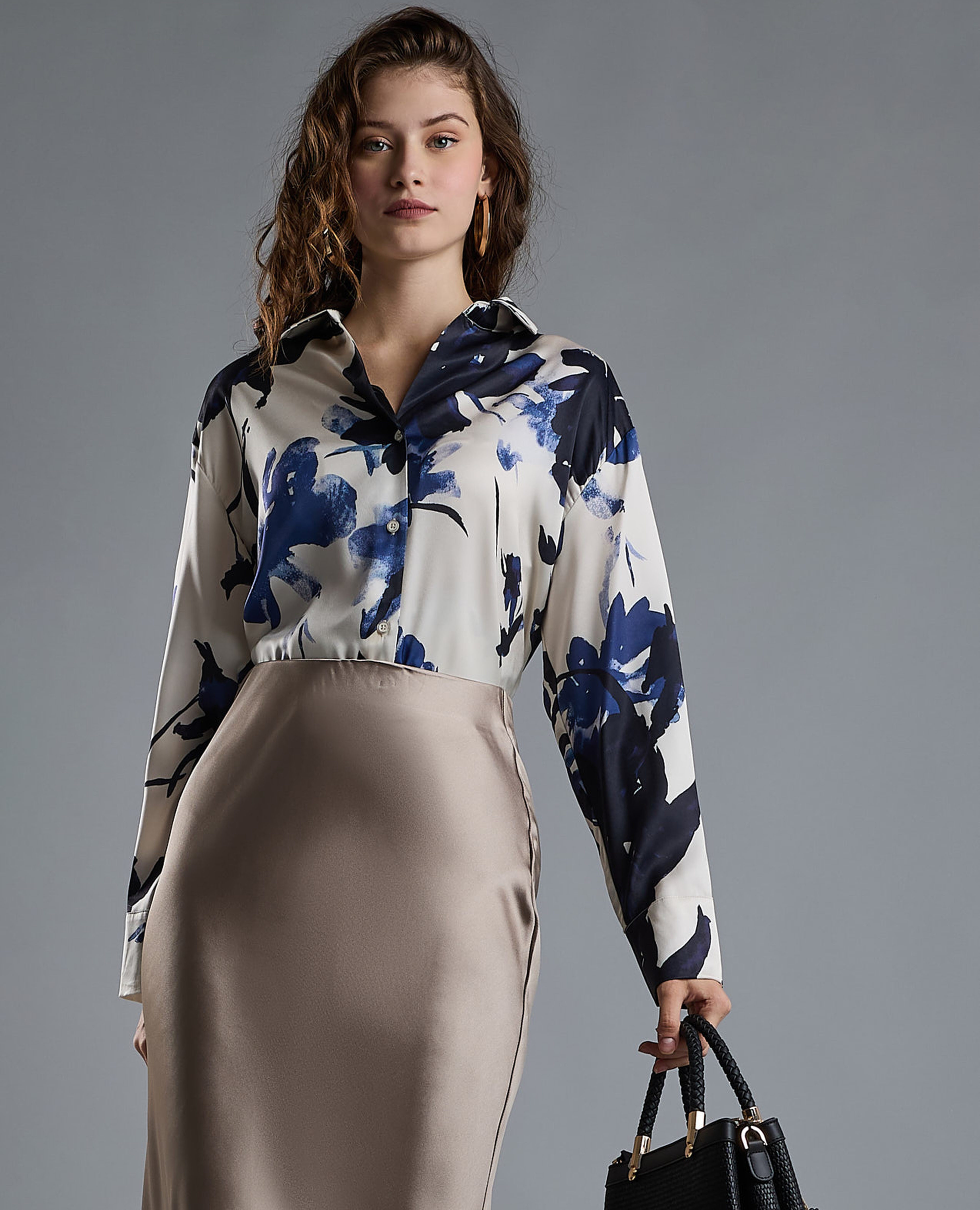 Floral Print Shirt with Classic Collar and Long Sleeves