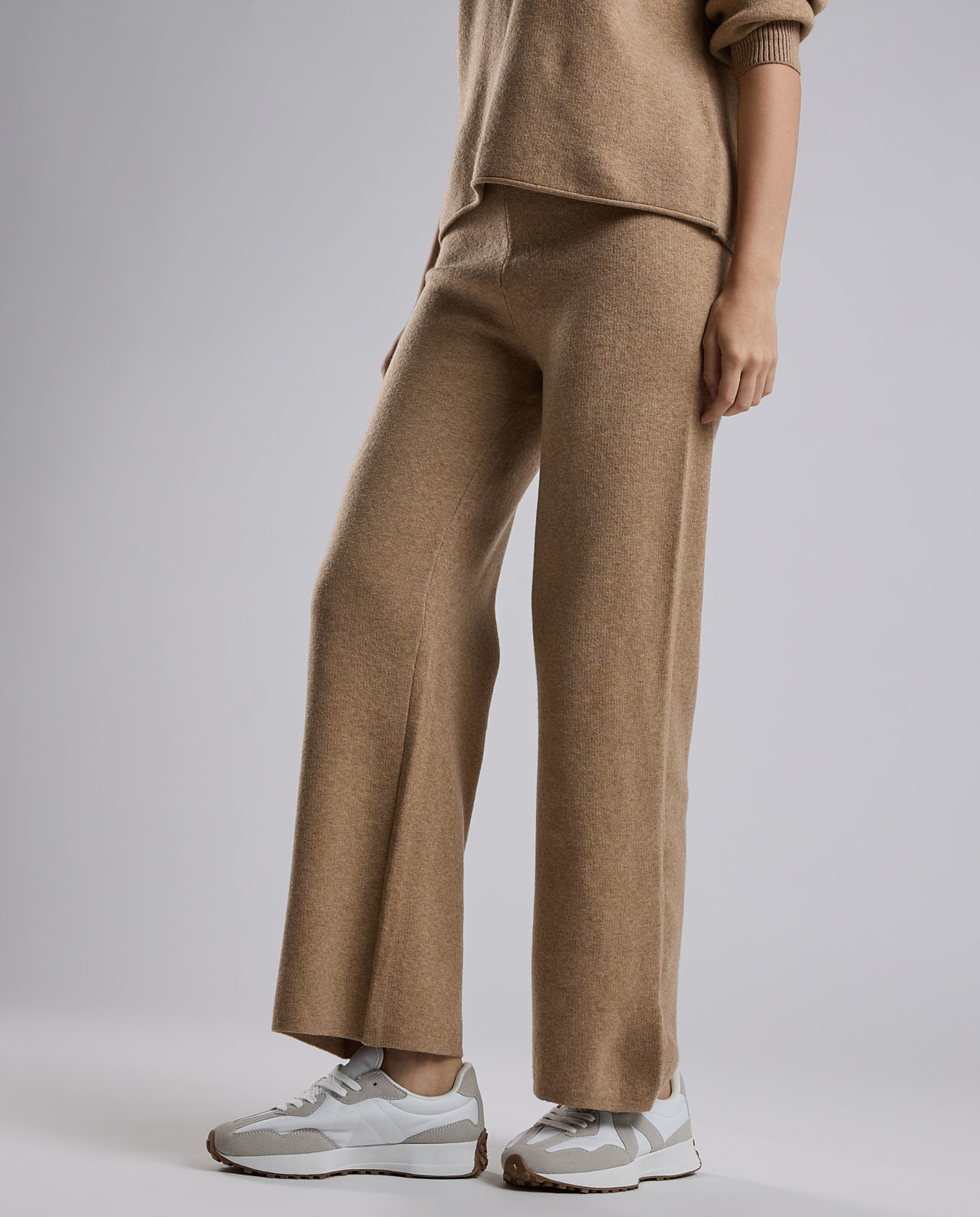 Textured Knit Pants with Elastic Waist