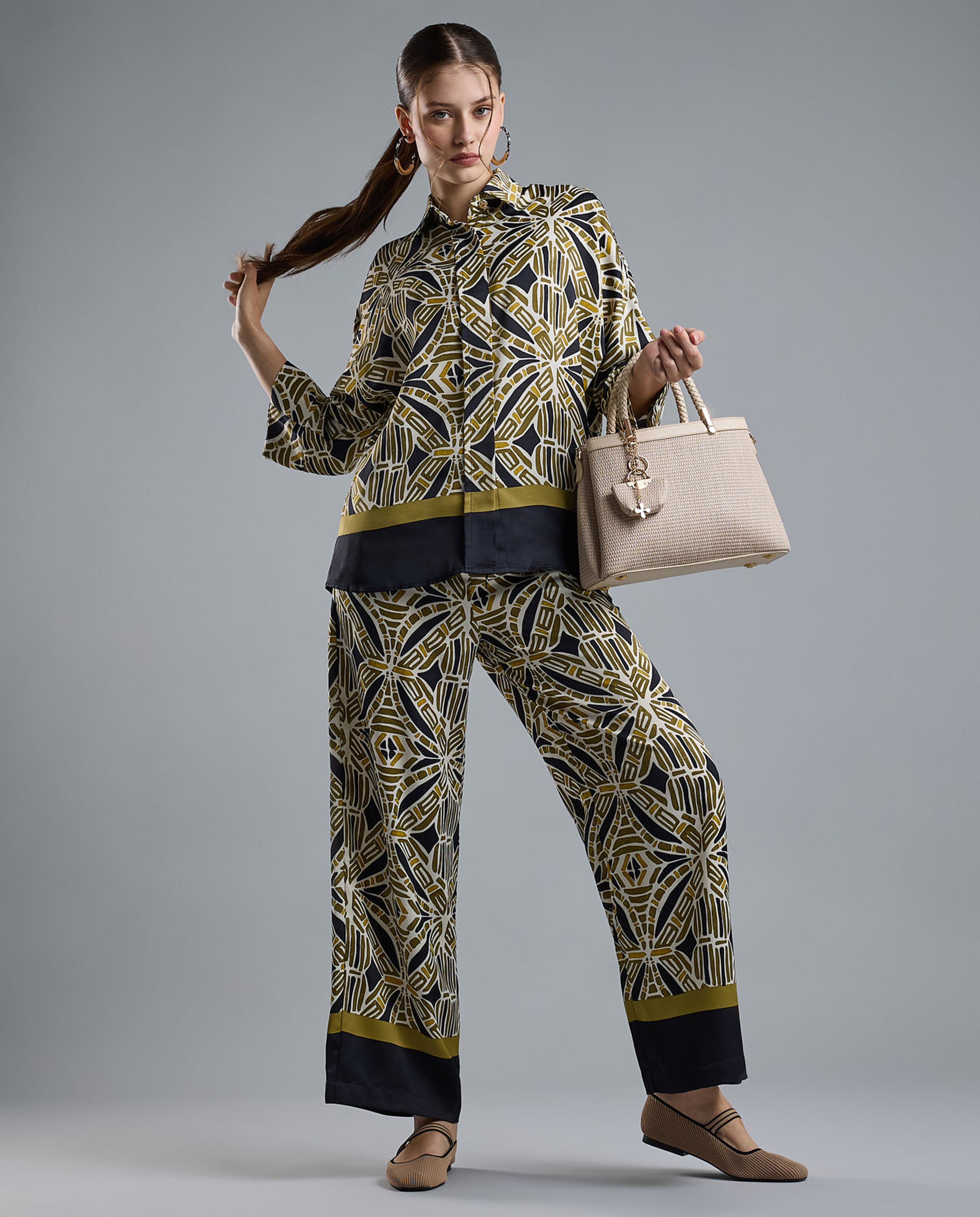 Patterned Shirt with Classic Collar and 3/4 Sleeves