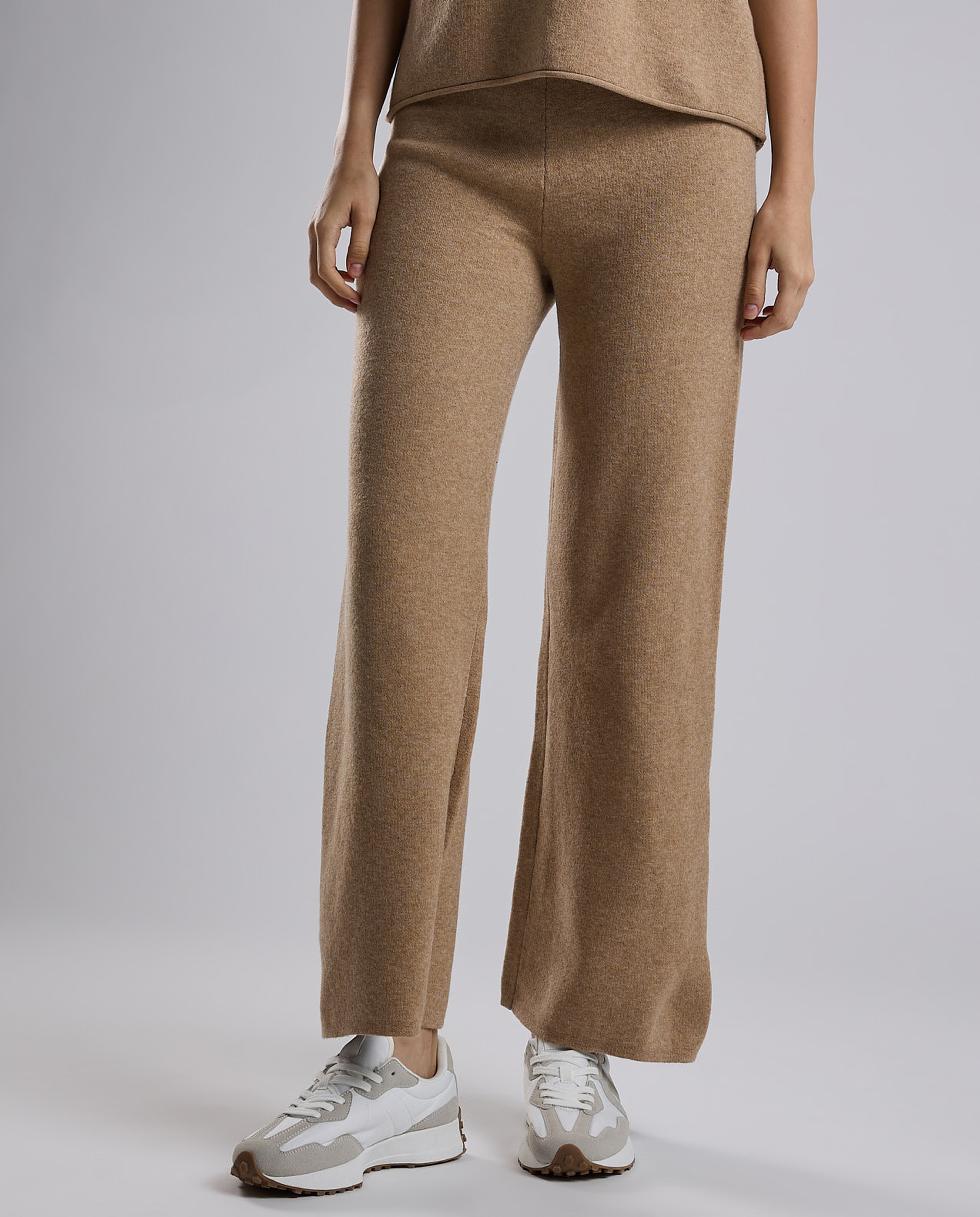 Textured Knit Pants with Elastic Waist