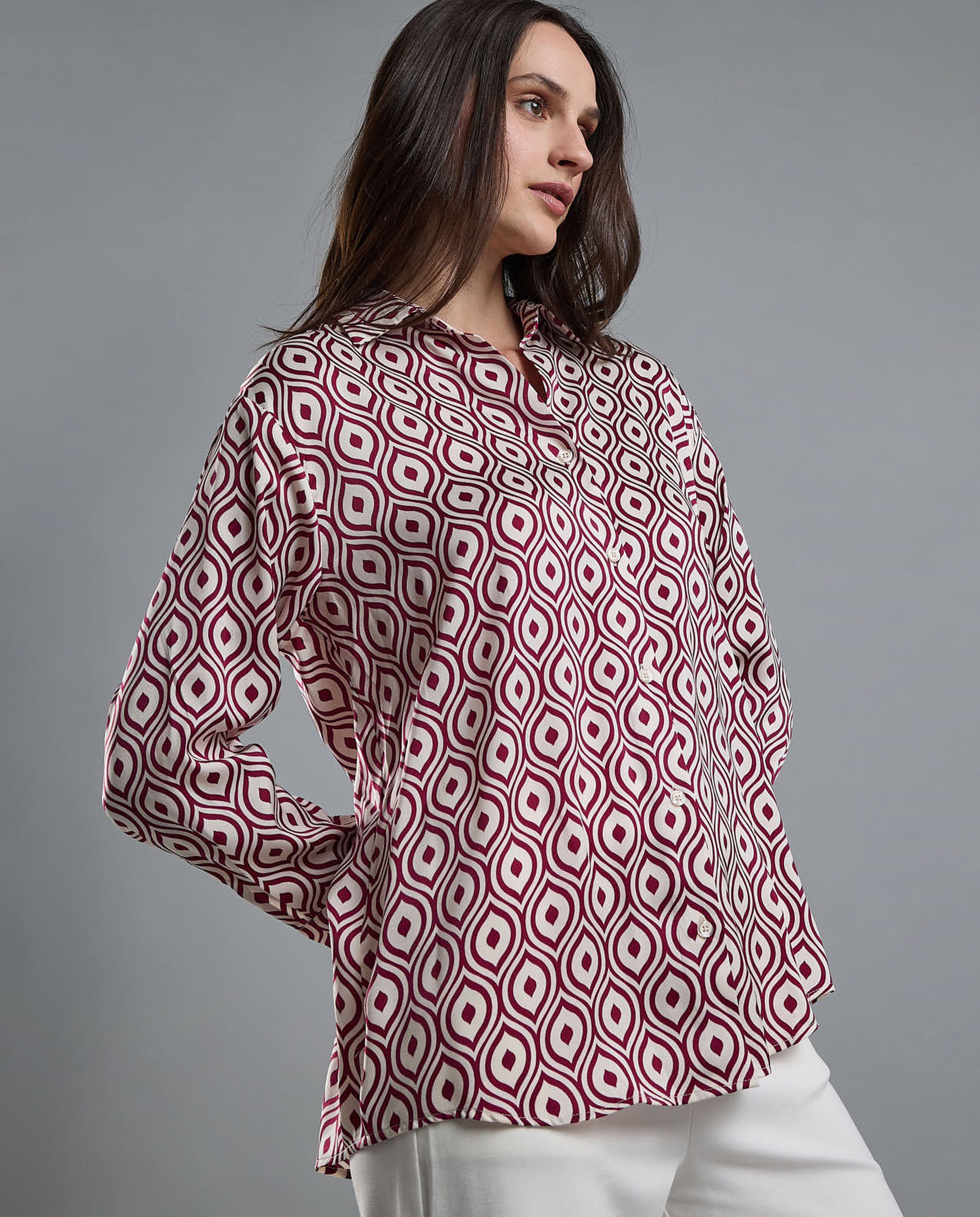 Patterned Shirt with Classic Collar and Long Sleeves