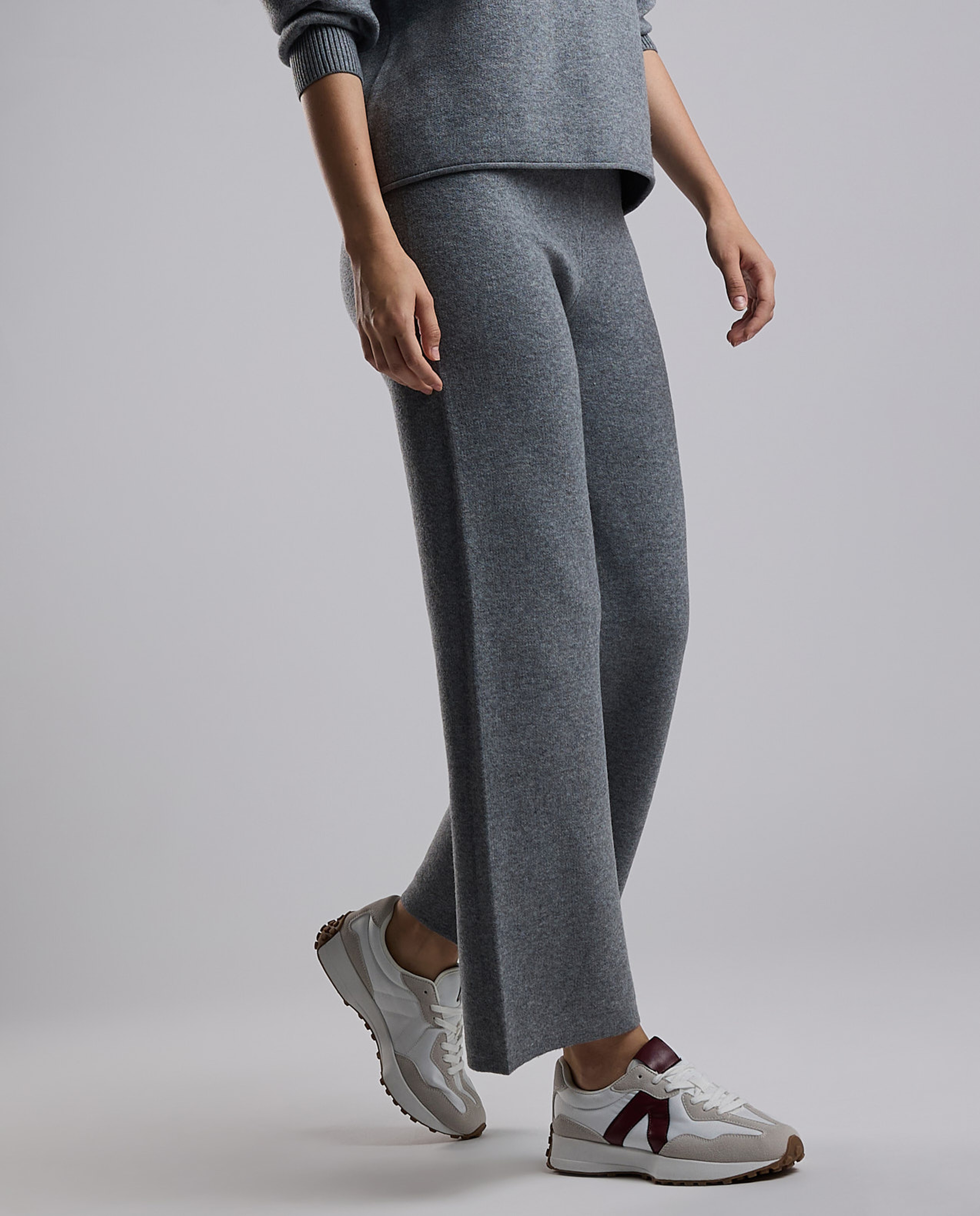 Textured Knit Pants with Elastic Waist