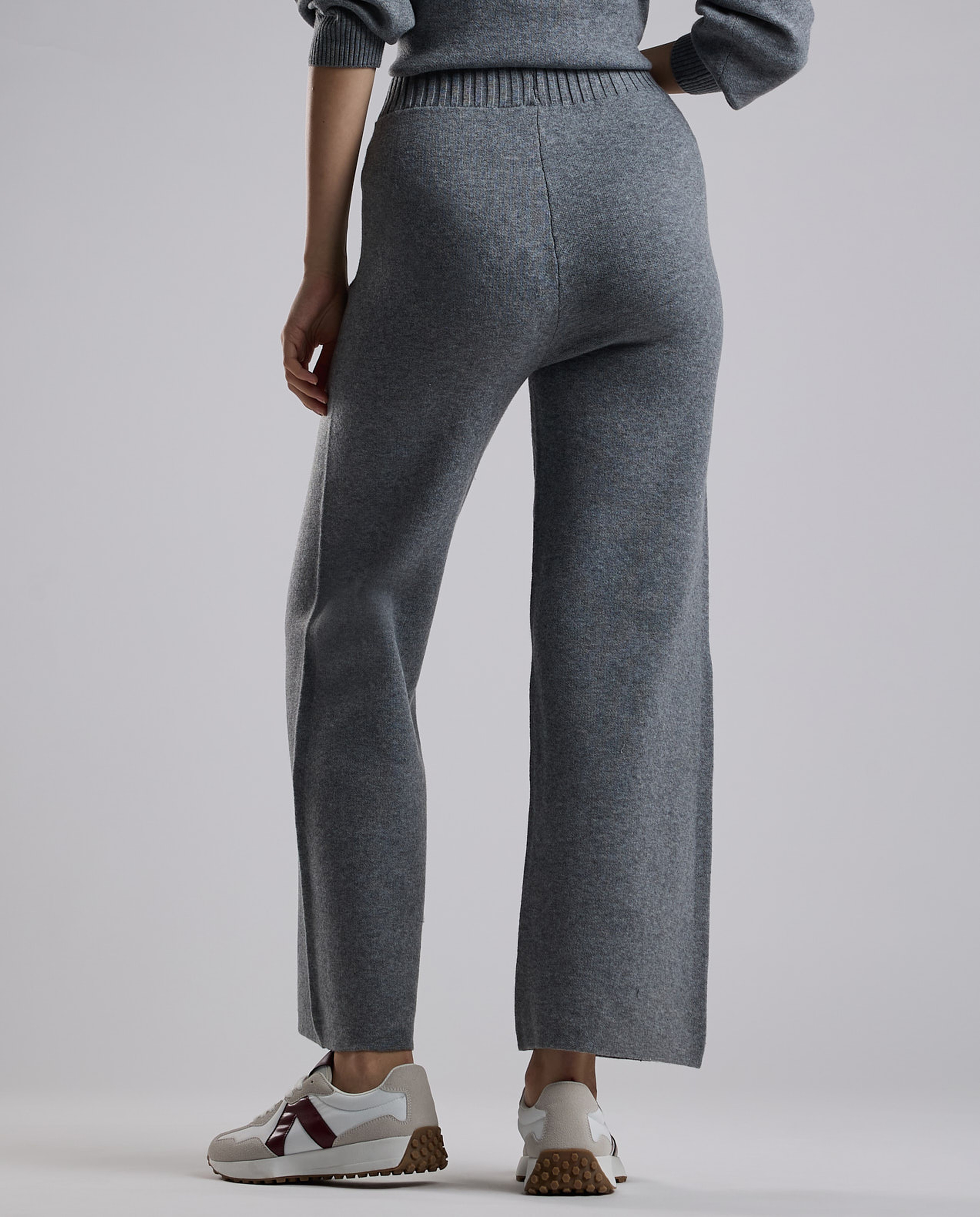 Textured Knit Pants with Elastic Waist