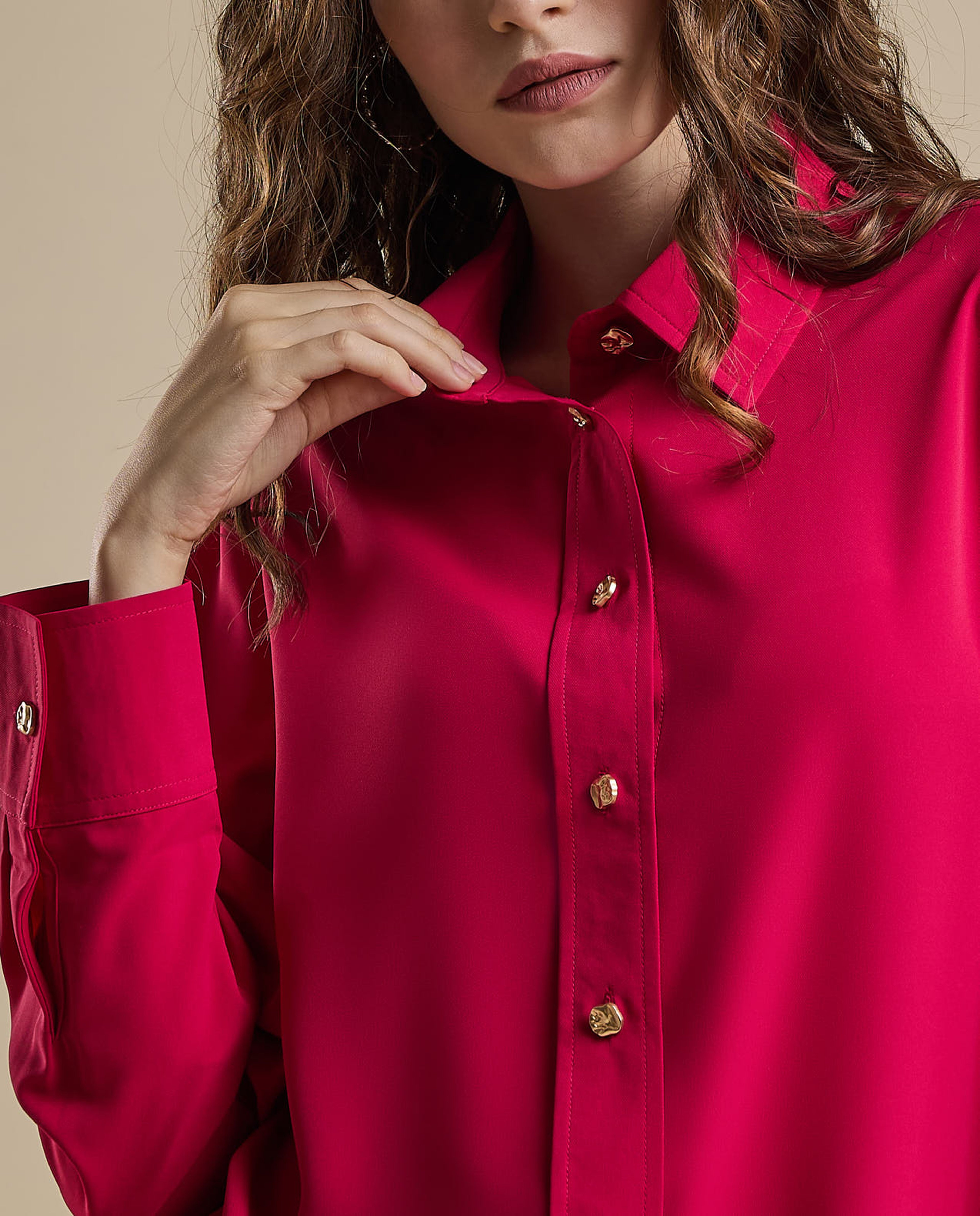 Solid Shirt with Classic Collar and Long Sleeves