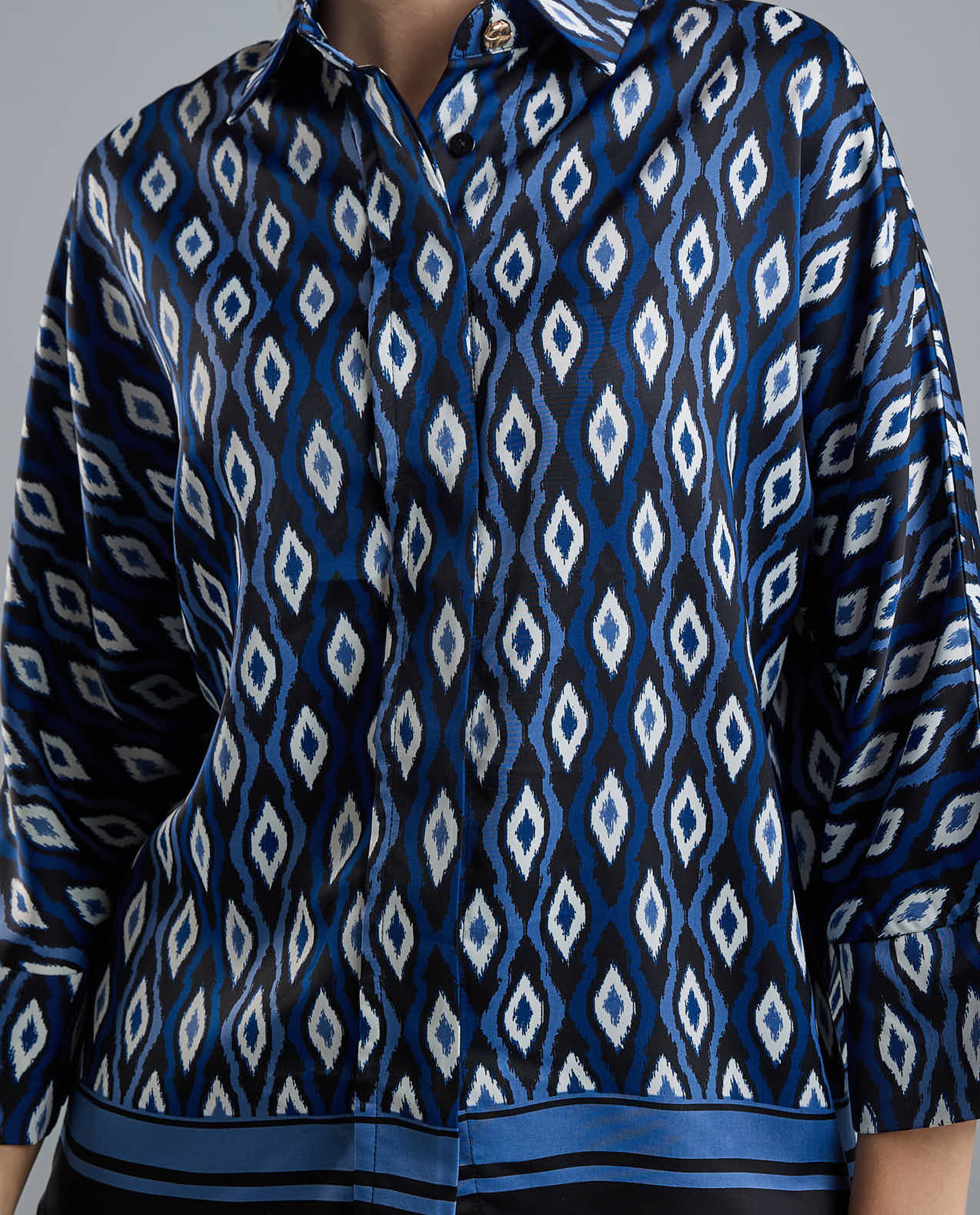 Patterned Shirt with Classic Collar and 3/4 Sleeves
