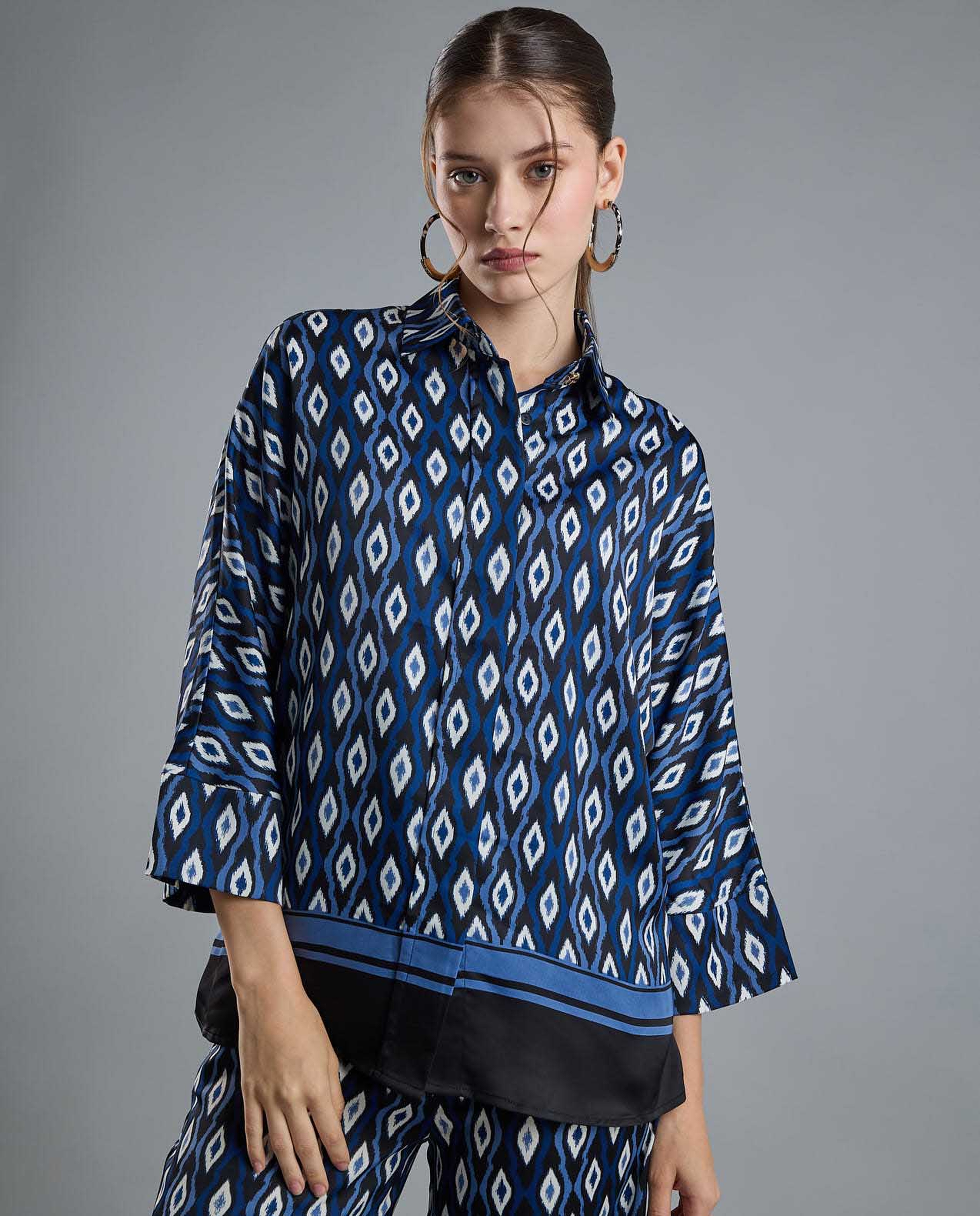 Patterned Shirt with Classic Collar and 3/4 Sleeves